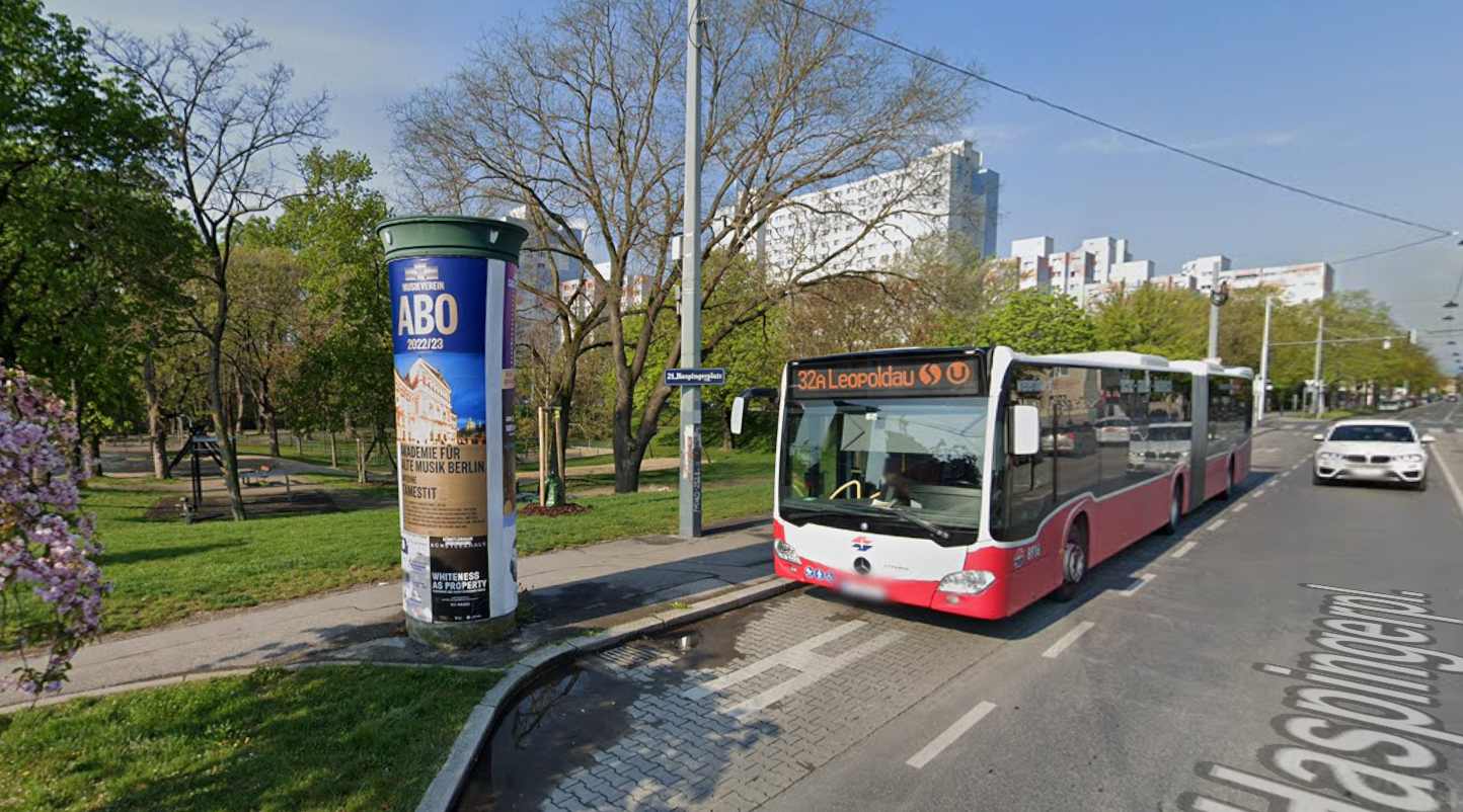Blick auf die Parkanlage am Haspingerplatz in Wien-Floridsdorf.
