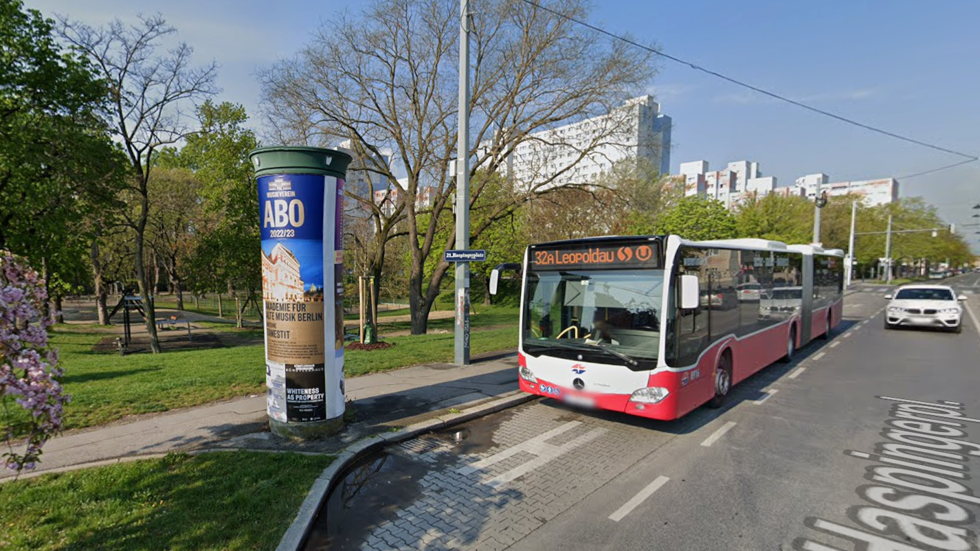 Blick auf die Parkanlage am Haspingerplatz in Wien-Floridsdorf.
