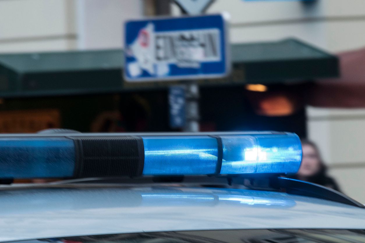 Der 17-Jährige befindet sich in polizeilichem Gewahrsam. (Symbolbild)