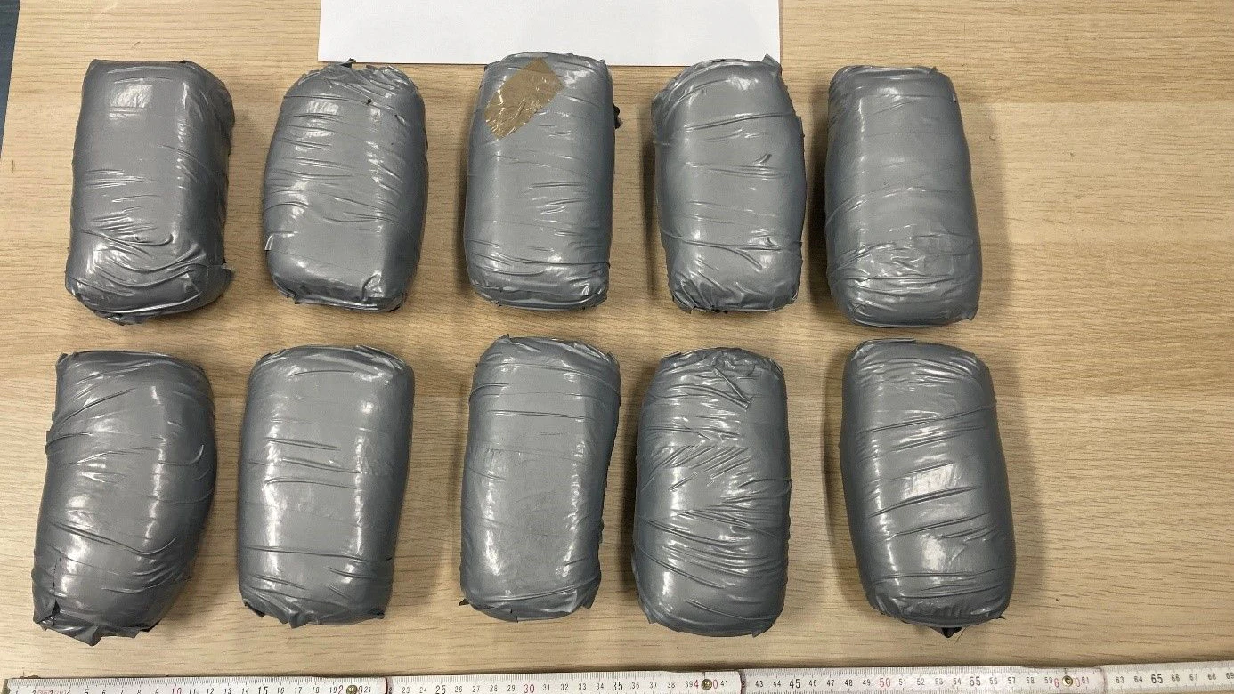 5 Kilo Heroin, Bargeld – Polizei nimmt Drogen-Duo fest