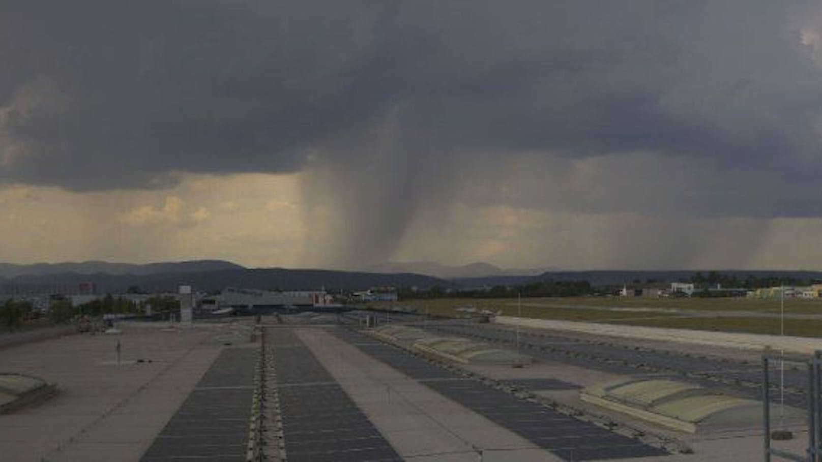 Schwere Unwetter nehmen jetzt Kurs auf Wien