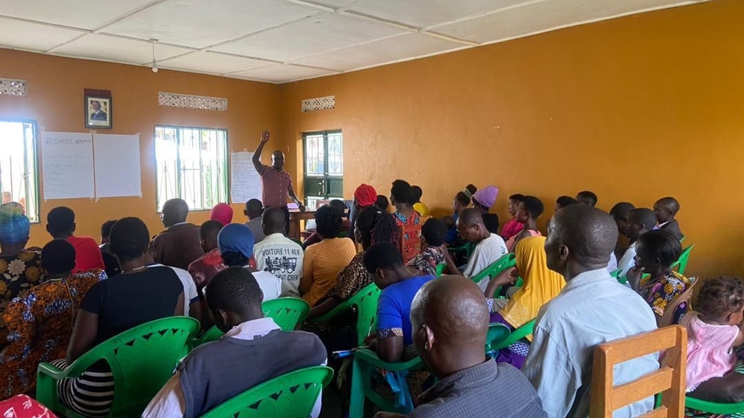 Mit dem "Sure"-Programm wird Menschen vor Ort geholfen.