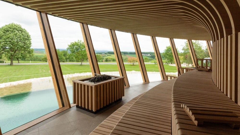 Sauna mit Ausblick: Ein Panorama wie man es in einer Sauna in Österreich wohl nicht so oft findet. 