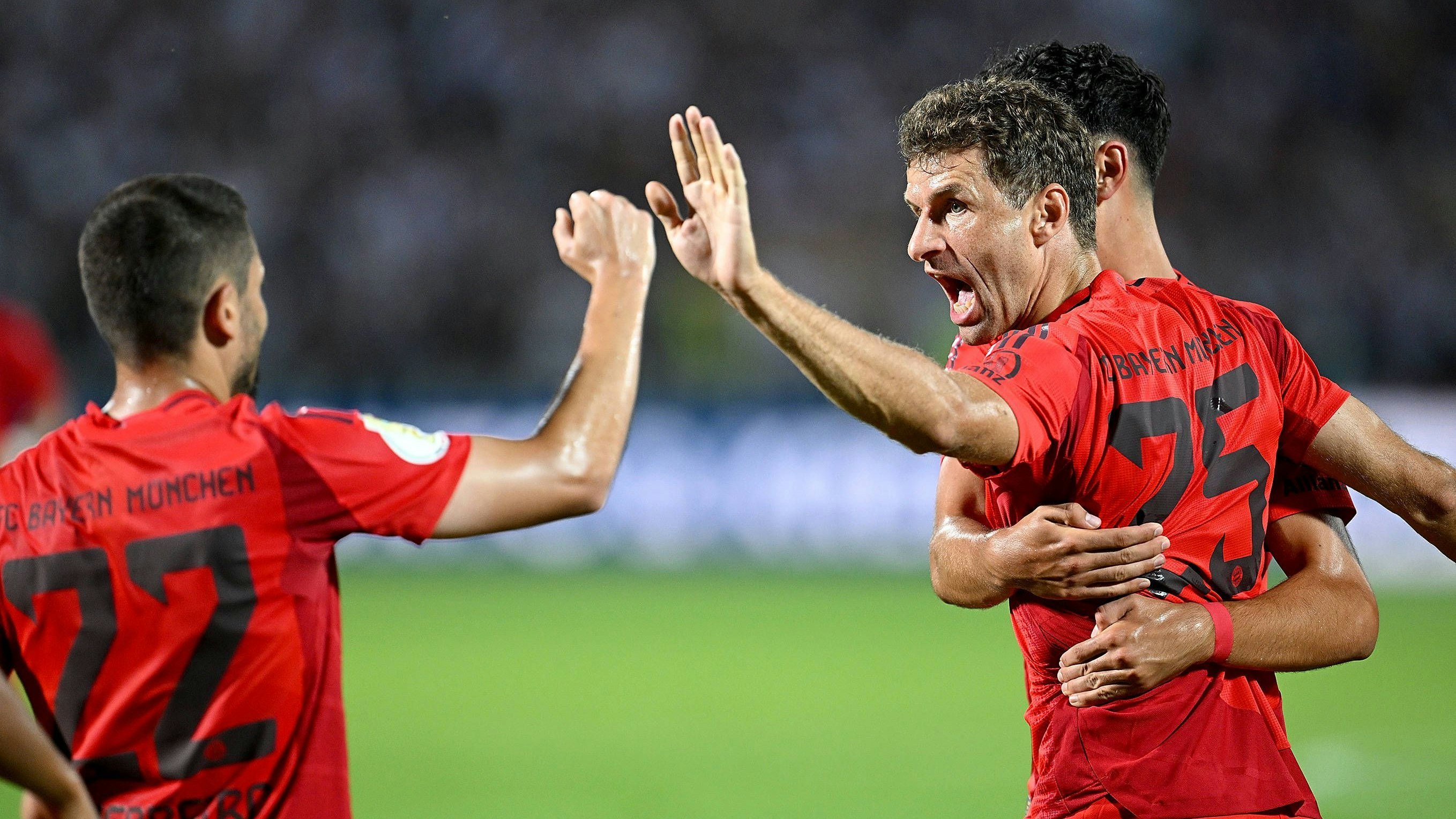 Jubel bei Bayern-Star Thomas Müller. . 