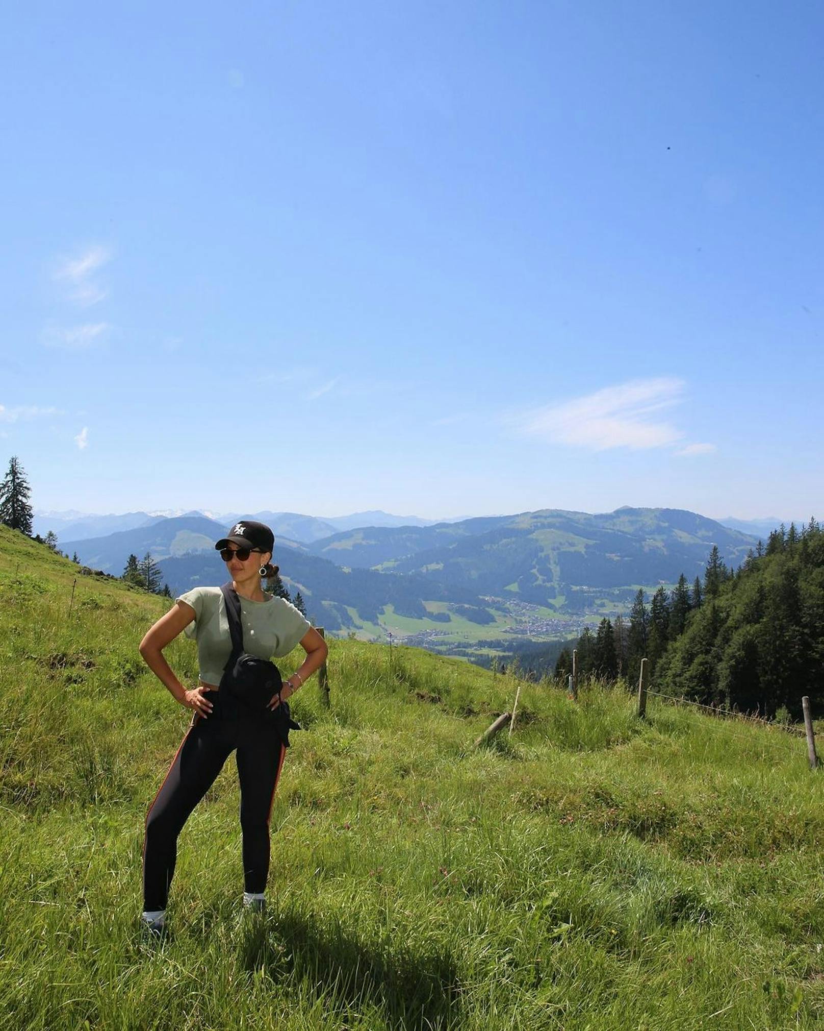 Hollywoodstar Jessica Alba machte Urlaub in Tirol.