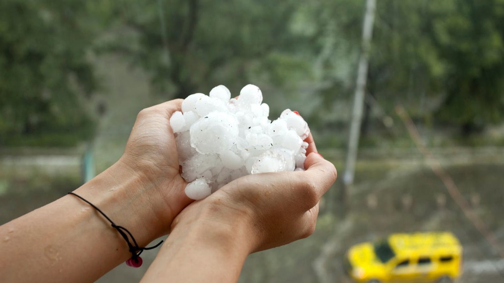 Es wird heftig! Hier drohen schlimme Hagel-Gewitter