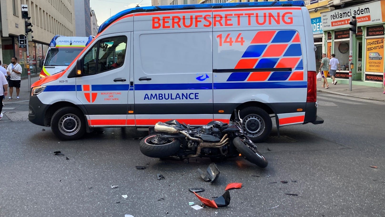 Schwerer Motorrad-Unfall in Wien-Favoriten