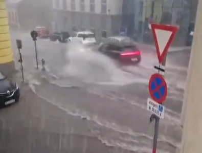 Hier geschah das Unglück: Wassermassen schossen die Barawitzkagasse hinunter.