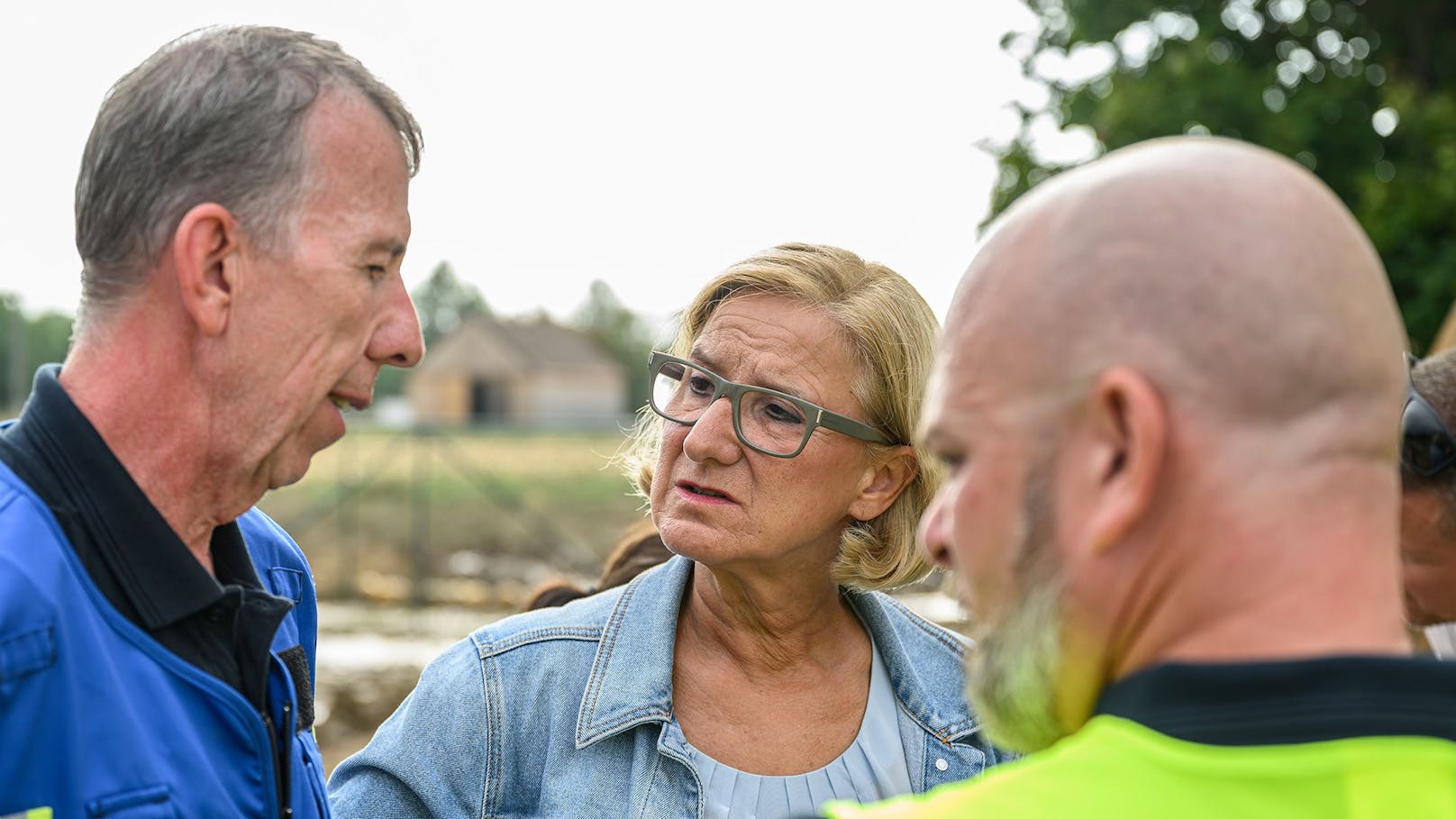 Landeshauptfrau Johanna Mikl-Leitner machte sich persönlich ein Bild der Lage in Hollabrunn