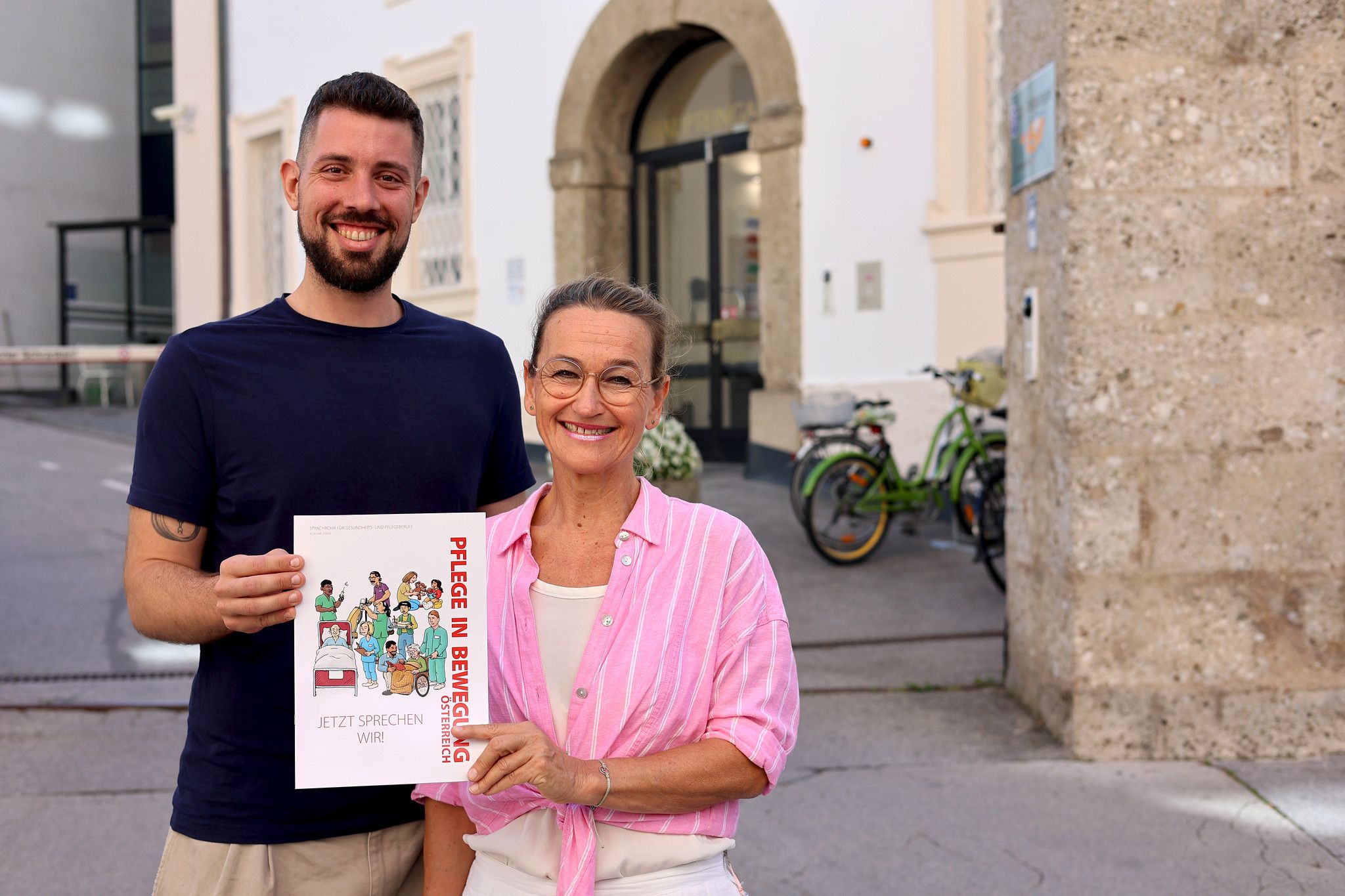 KPÖ-Spitzenkandidat Tobias Schweiger mit Bettina Prochaska (Listenplatz zwei).