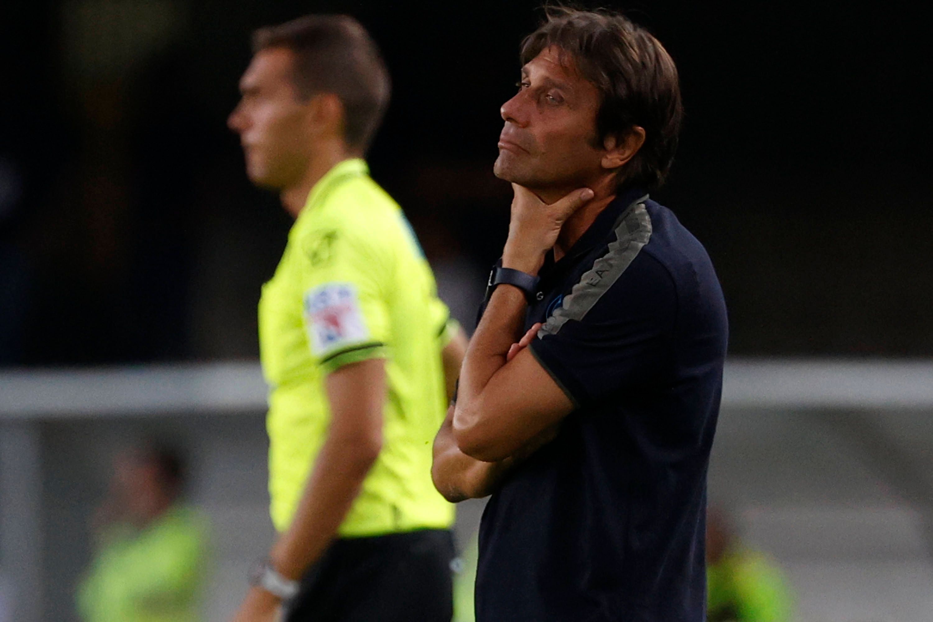 Antonio Conte litt an der Seitenlinie beim Debüt mit.