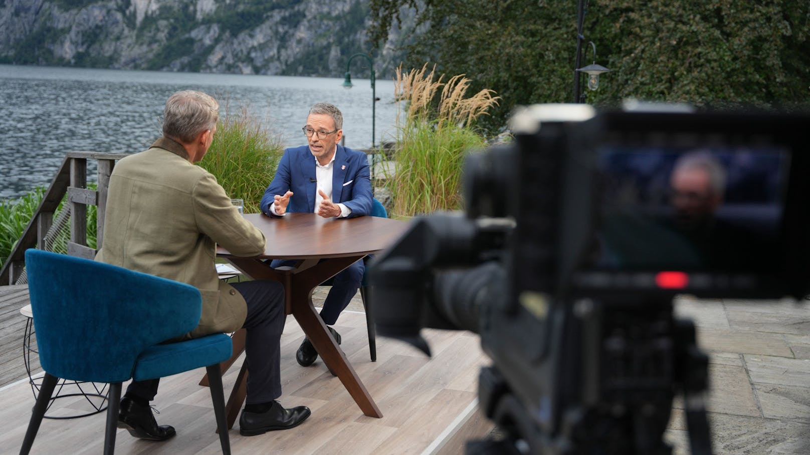 FPÖ-Chef Herbert Kickl zu Gast im ORF-Sommergespräch 2024 bei Martin Thür am Traunsee (OÖ)