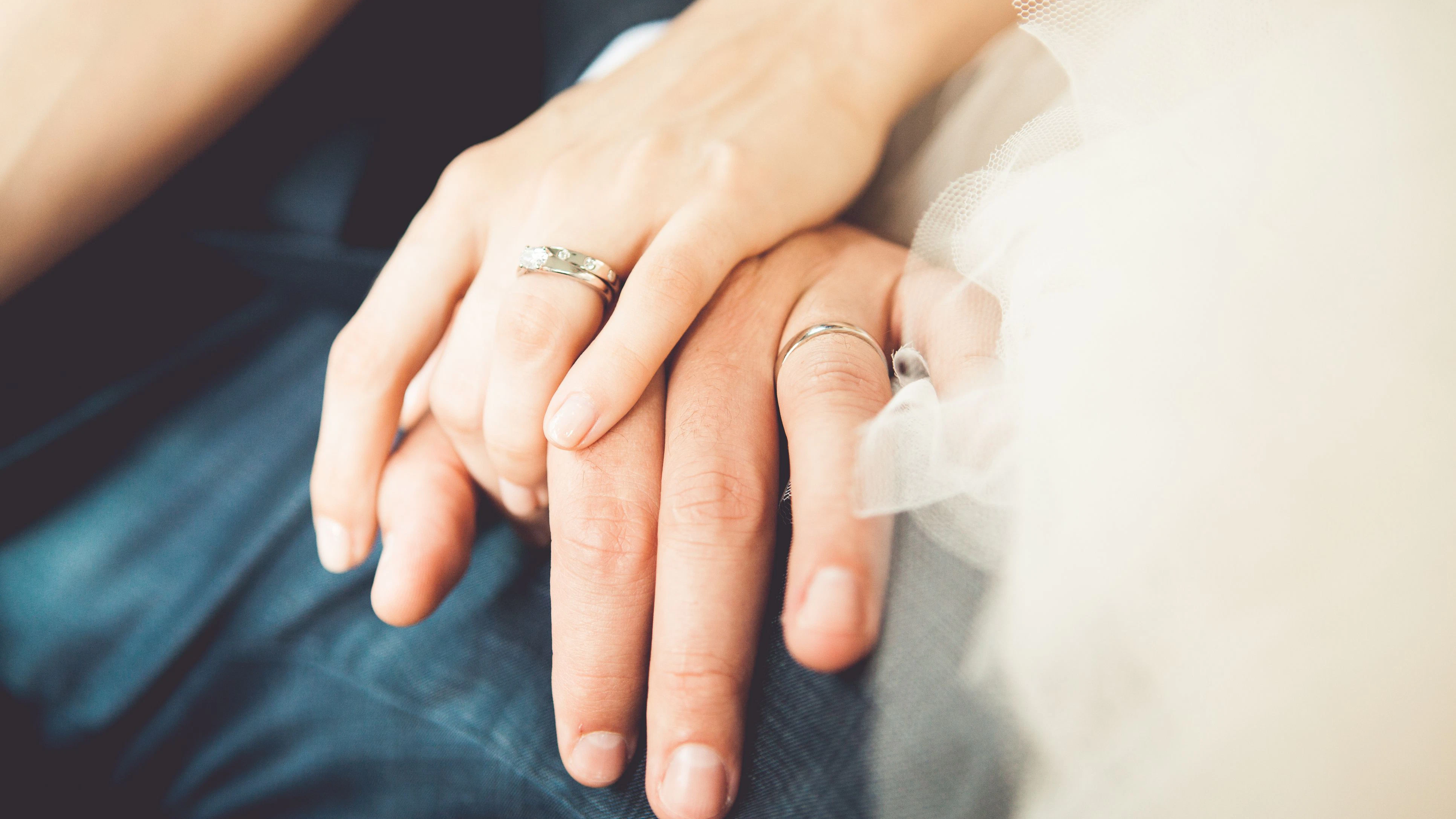 Bei der Initiative geht es auch um das Kindeswohl, heißt es in einer Mitteilung der Bundesregierung. 