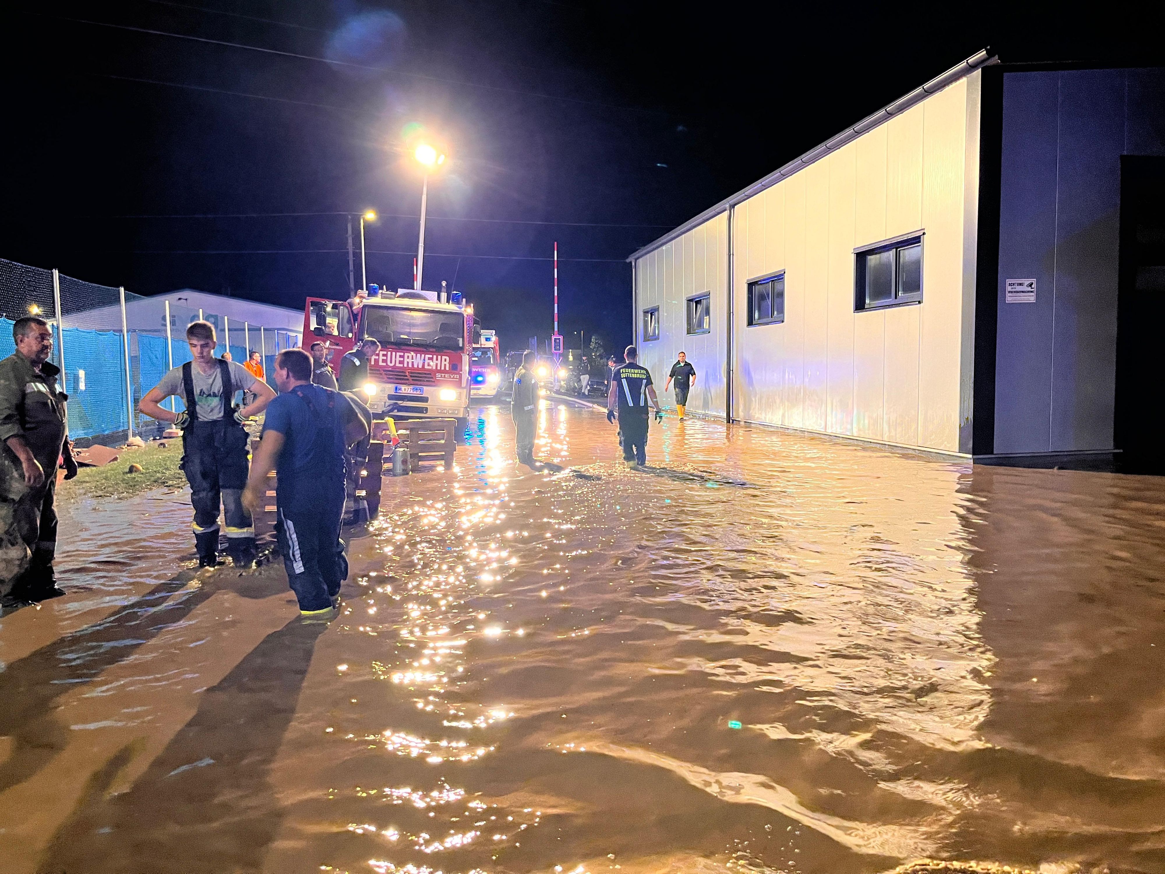 Am Sonntag zog neuerlich ein heftiges Unwetter über das Katastrophengebiet