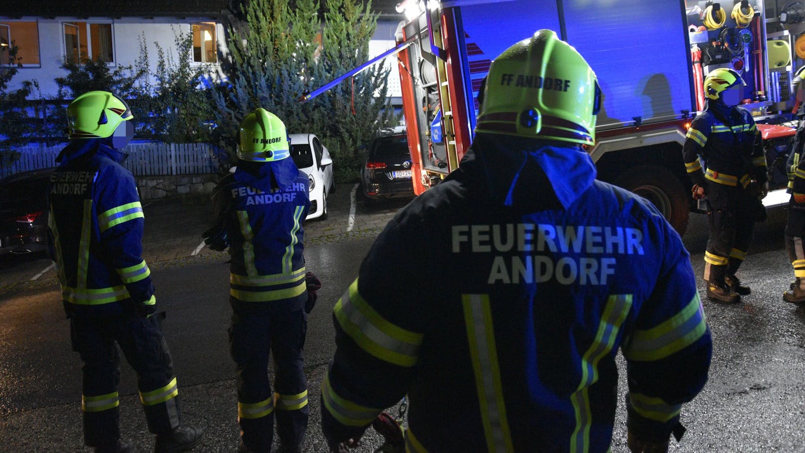 Eine Katze dürfte den Brand in einem Mehrparteienhaus in Andorf ausgelöst haben.