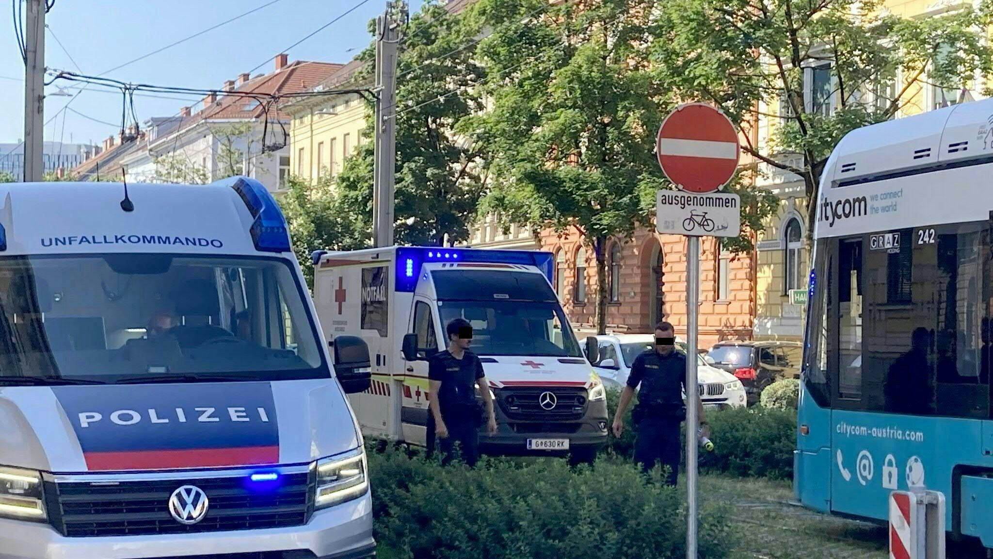 Archivbild eines Unfalles mit Straßenbahnbeteiligung in Graz. 