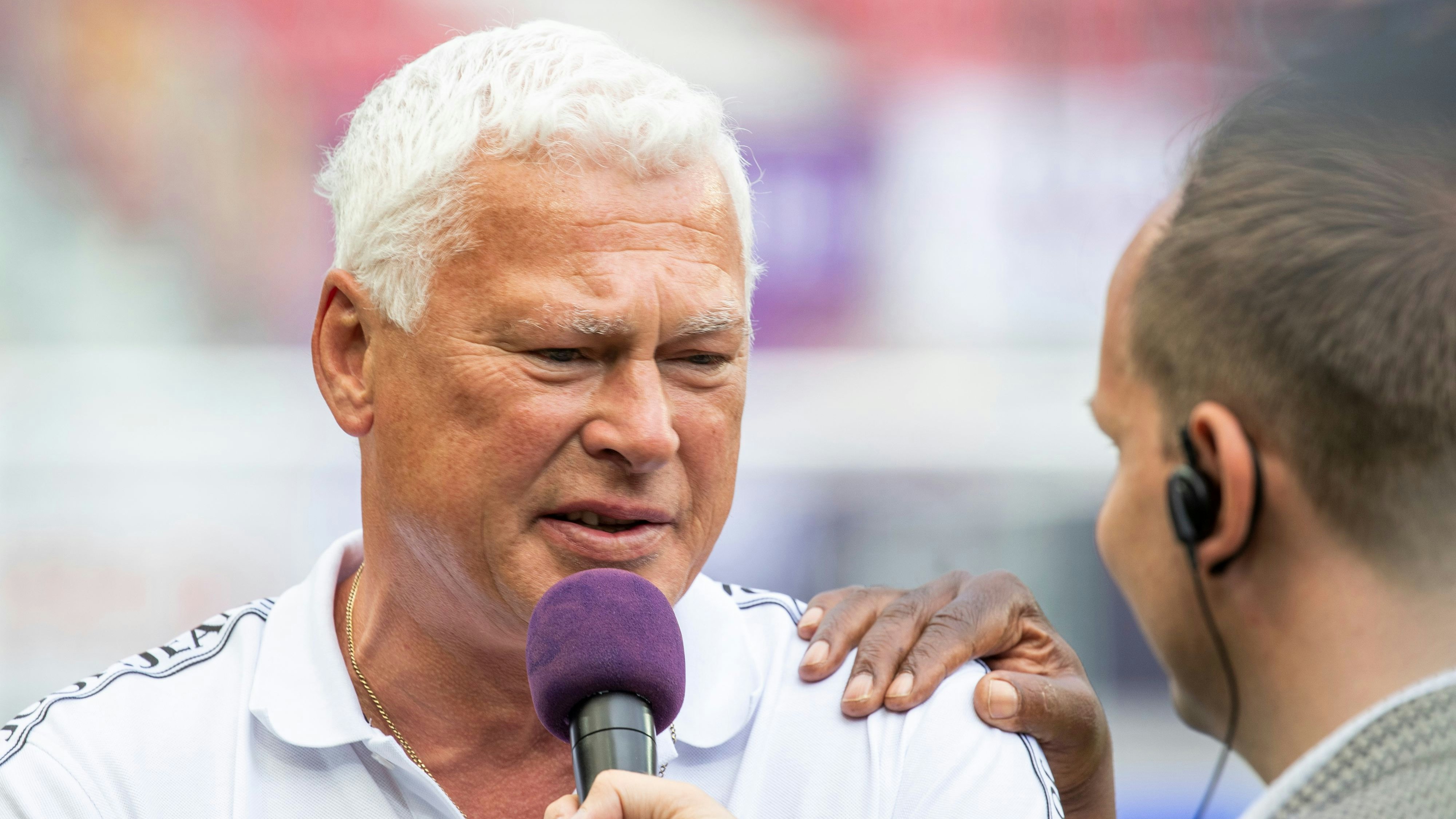 Heute.at - Süß! Legende Polster wird Großvater von Anton