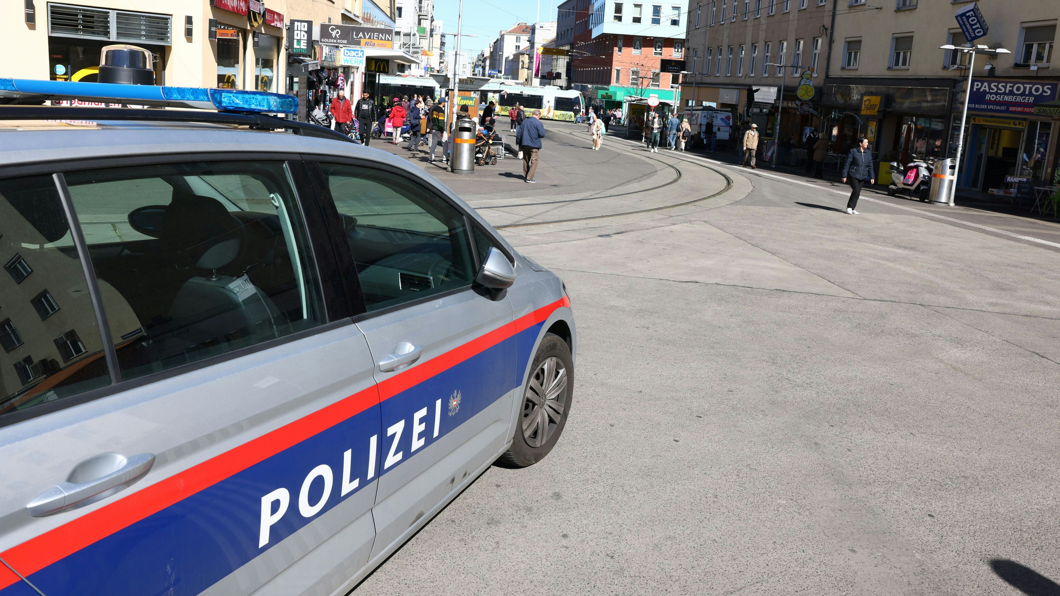 Archivbild eines Polizeieinsatzes in Wien-Favoriten. 