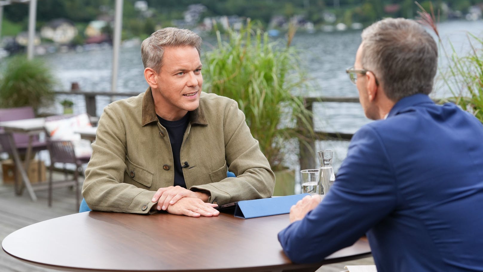 FPÖ-Chef Herbert Kickl zu Gast im ORF-Sommergespräch 2024 bei Martin Thür am Traunsee (OÖ)