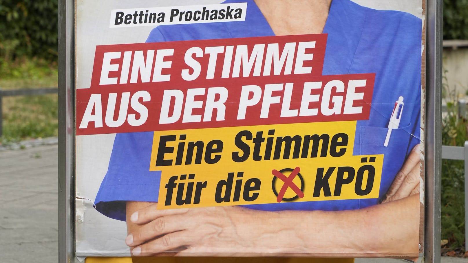 Die KPÖ präsentierte am Dienstag ihre Sujets, für die Nationalratswahl am 29. September. Dabei setzen sie auf ihr Kernthema "günstiges Wohnen".