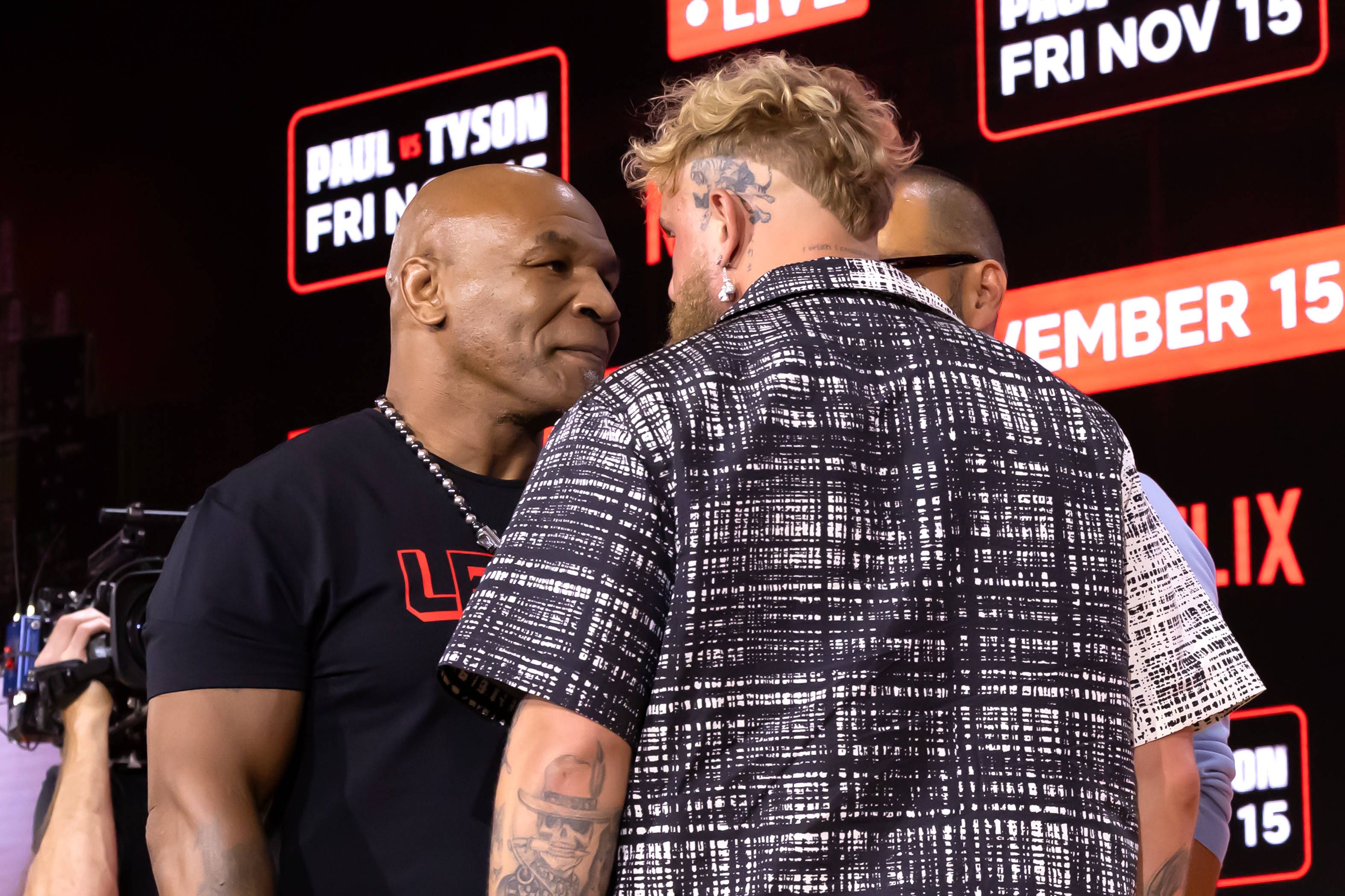Mike Tyson kehrt gegen Jake Paul in den Ring zurück.