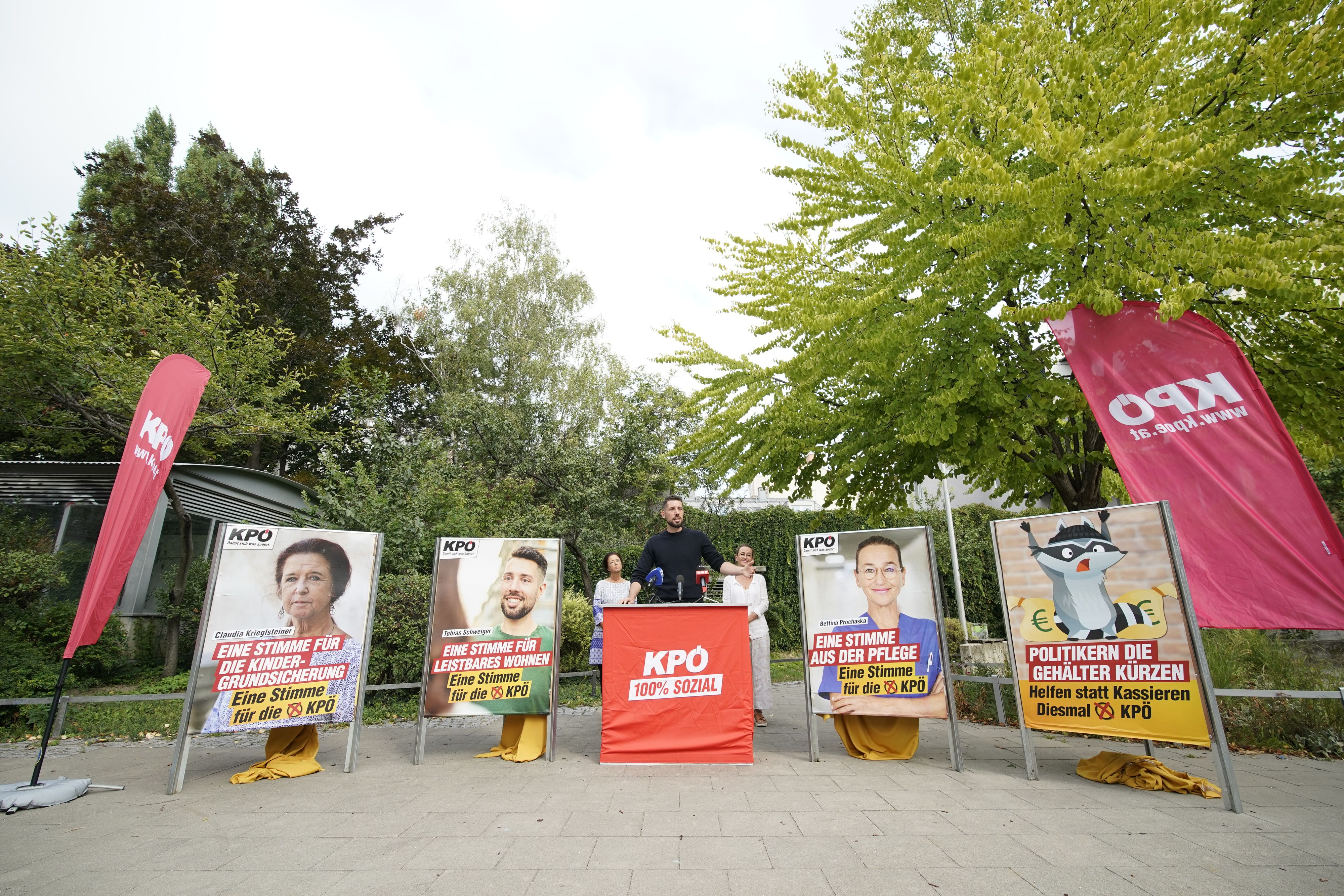 Mit diesen Plakaten steigt nun auch die KPÖ in den Wahlkampfring.