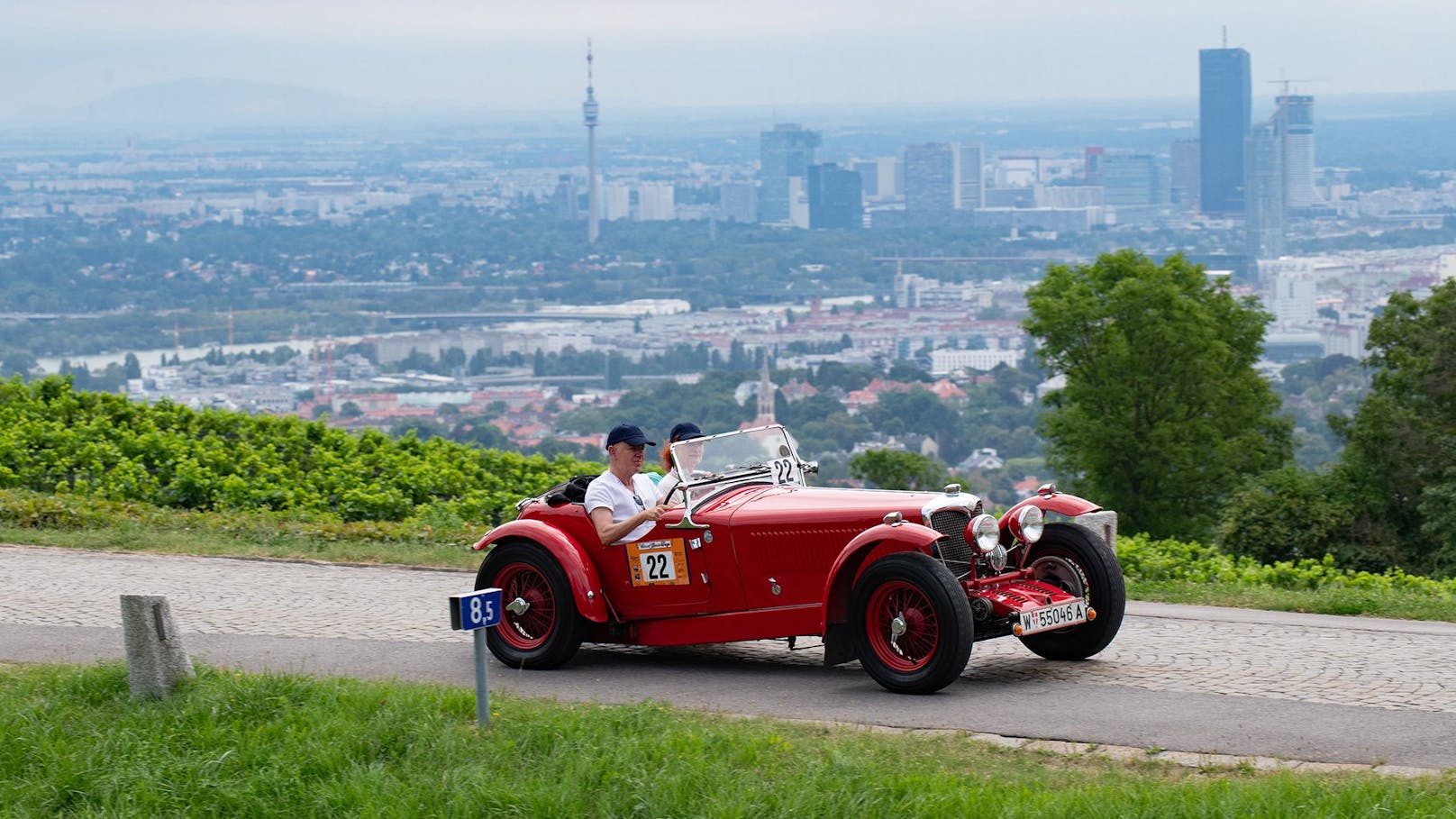 Am 24. und 25. August ist es wieder so weit, zu den Klängen des Donauwalzers mischt sich tiefes Motorenbrummen