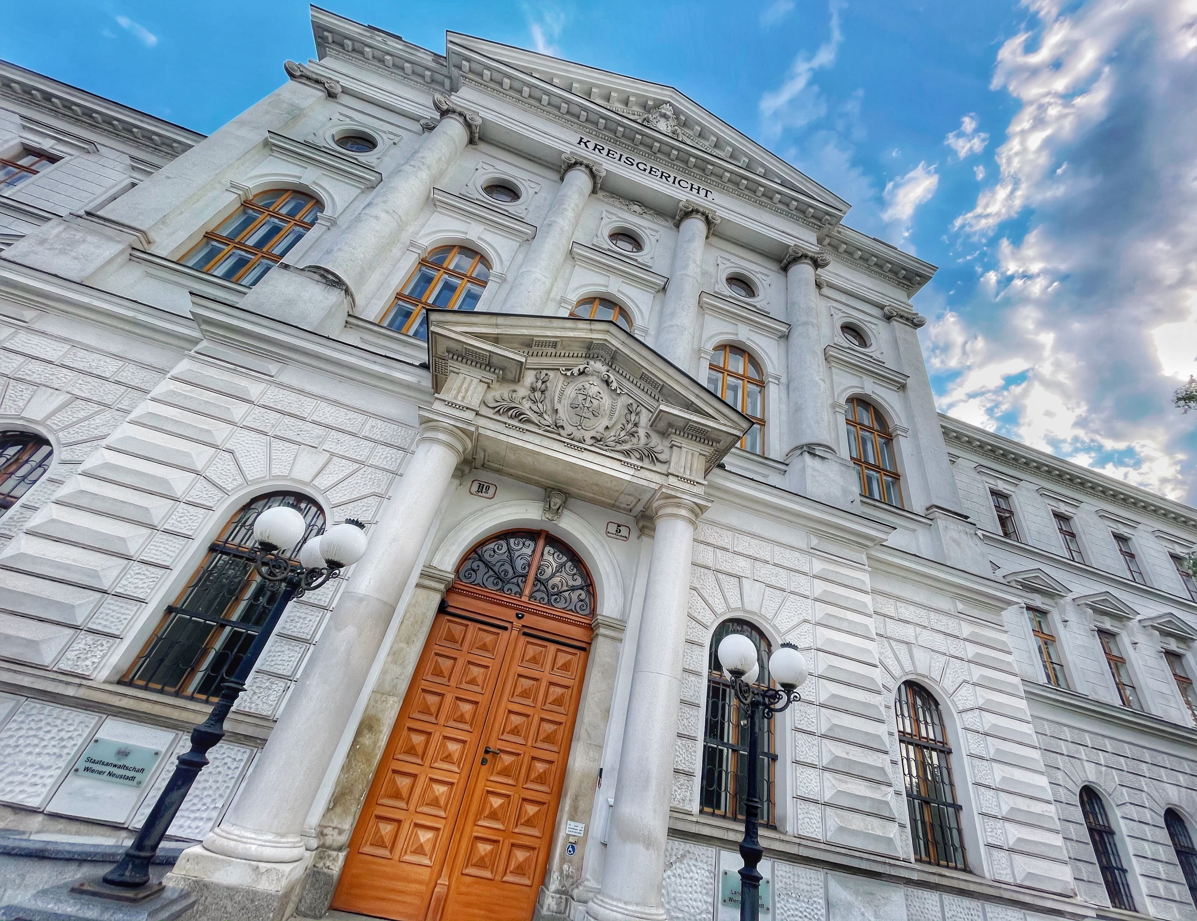 Dem Bürgermeister von Achau wurde am Landesgericht Wr. Neustadt der Prozess gemacht.