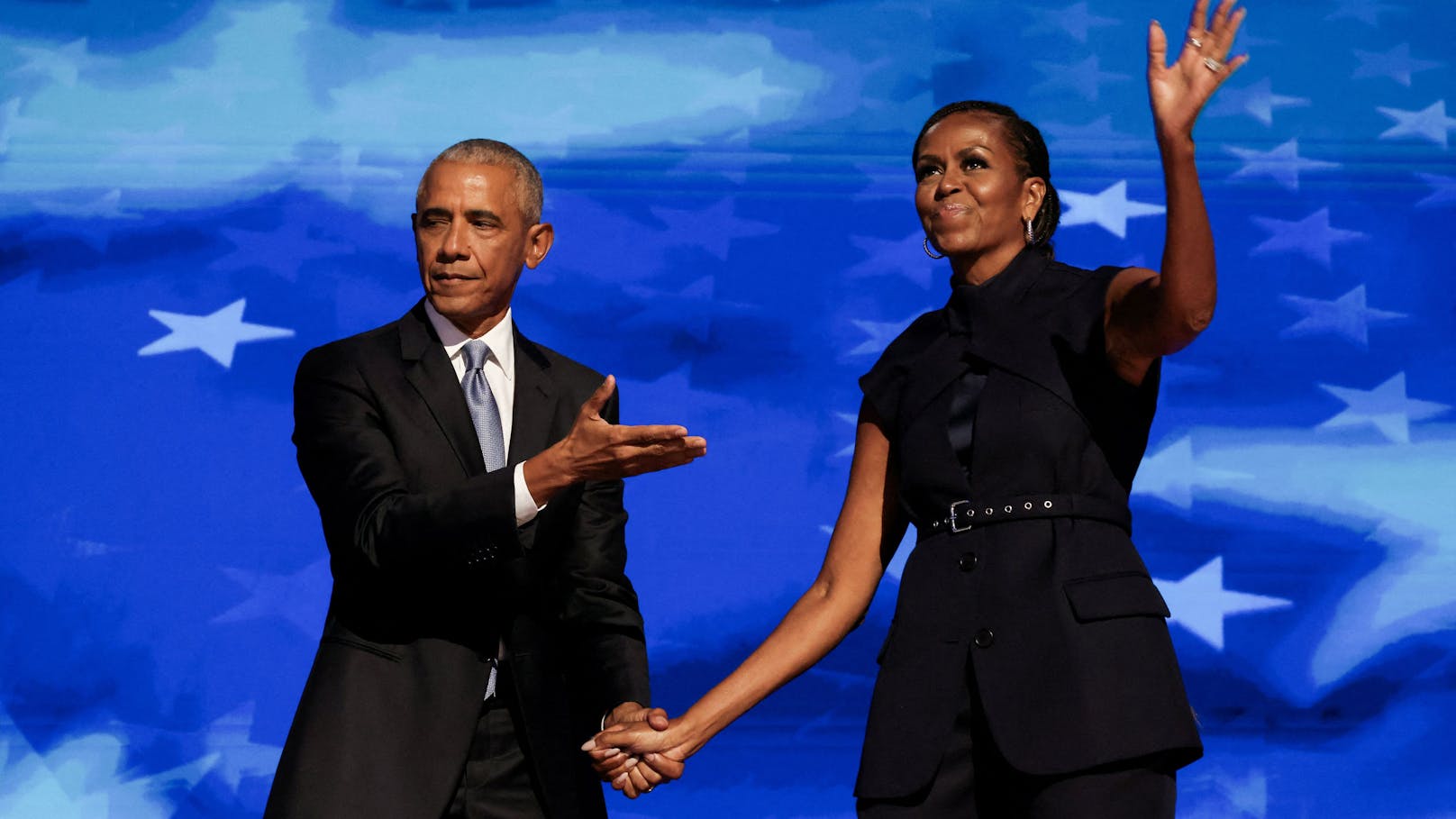 Michelle Obama und Barack Obama gaben in Chicago beide gefeierte Reden.