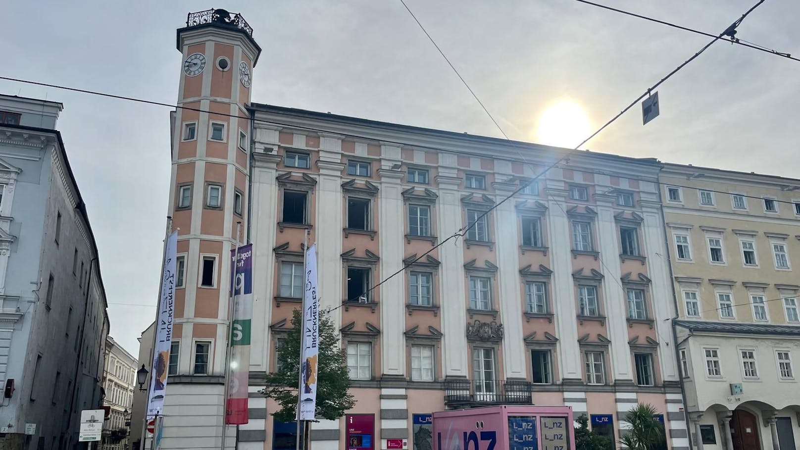 Das Alte Linzer Rathaus. Im Turm befindet sich das Büro des Bürgermeisters.