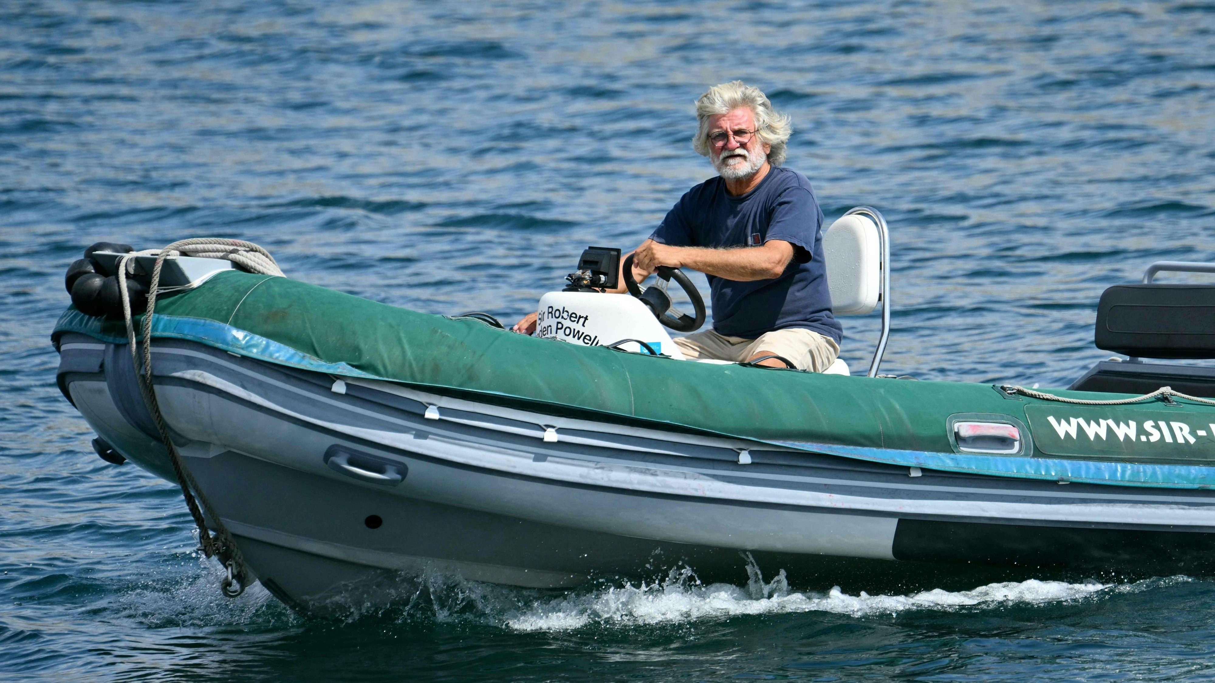 Mit diesem Beiboot fuhren Kapitän Börner und sein Steuermann zur Unglücksstelle und bargen die Überlebenden, …