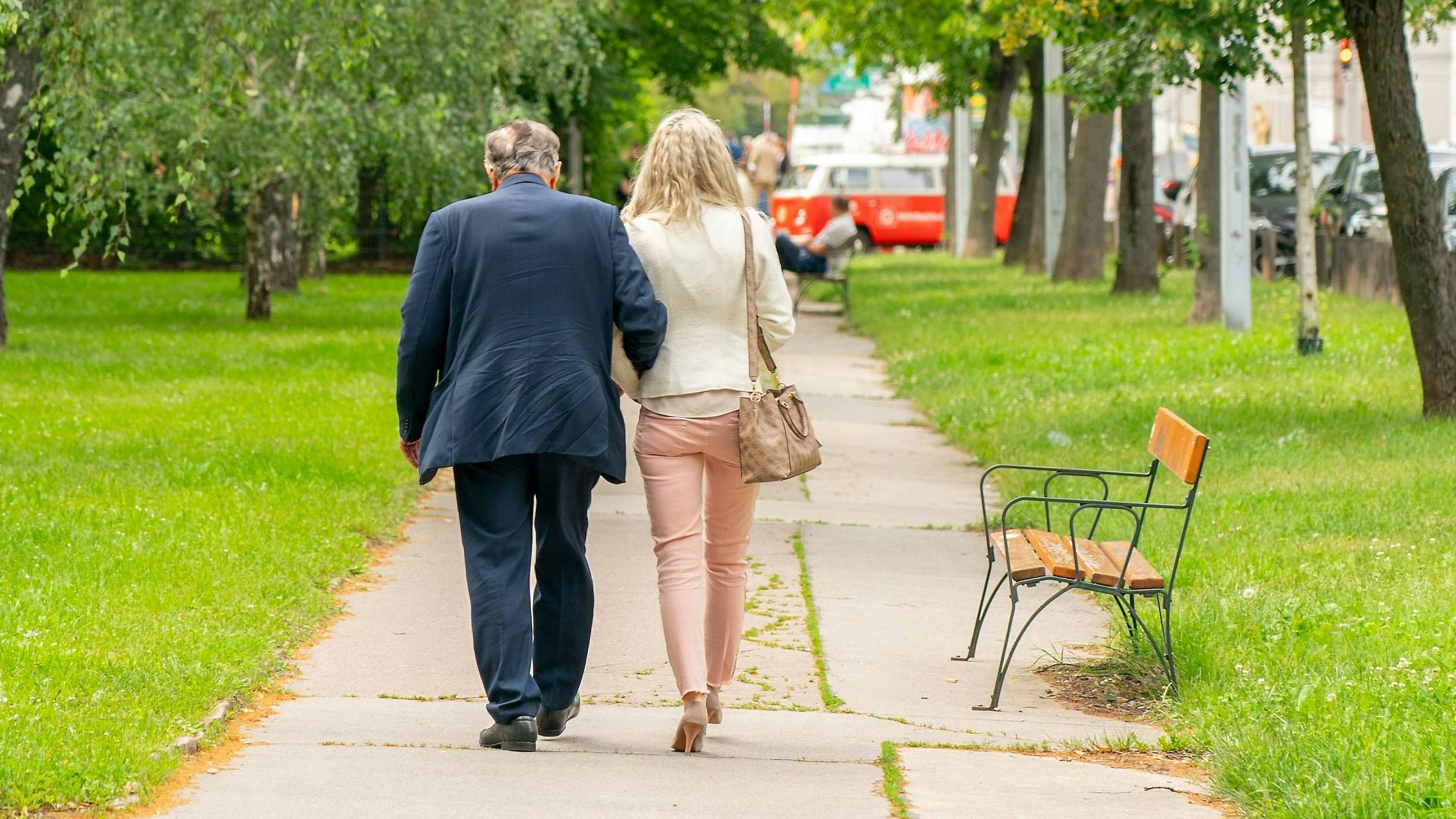 Heute.at - Es ist alles fix – Lugner tritt seine letzte Reise an