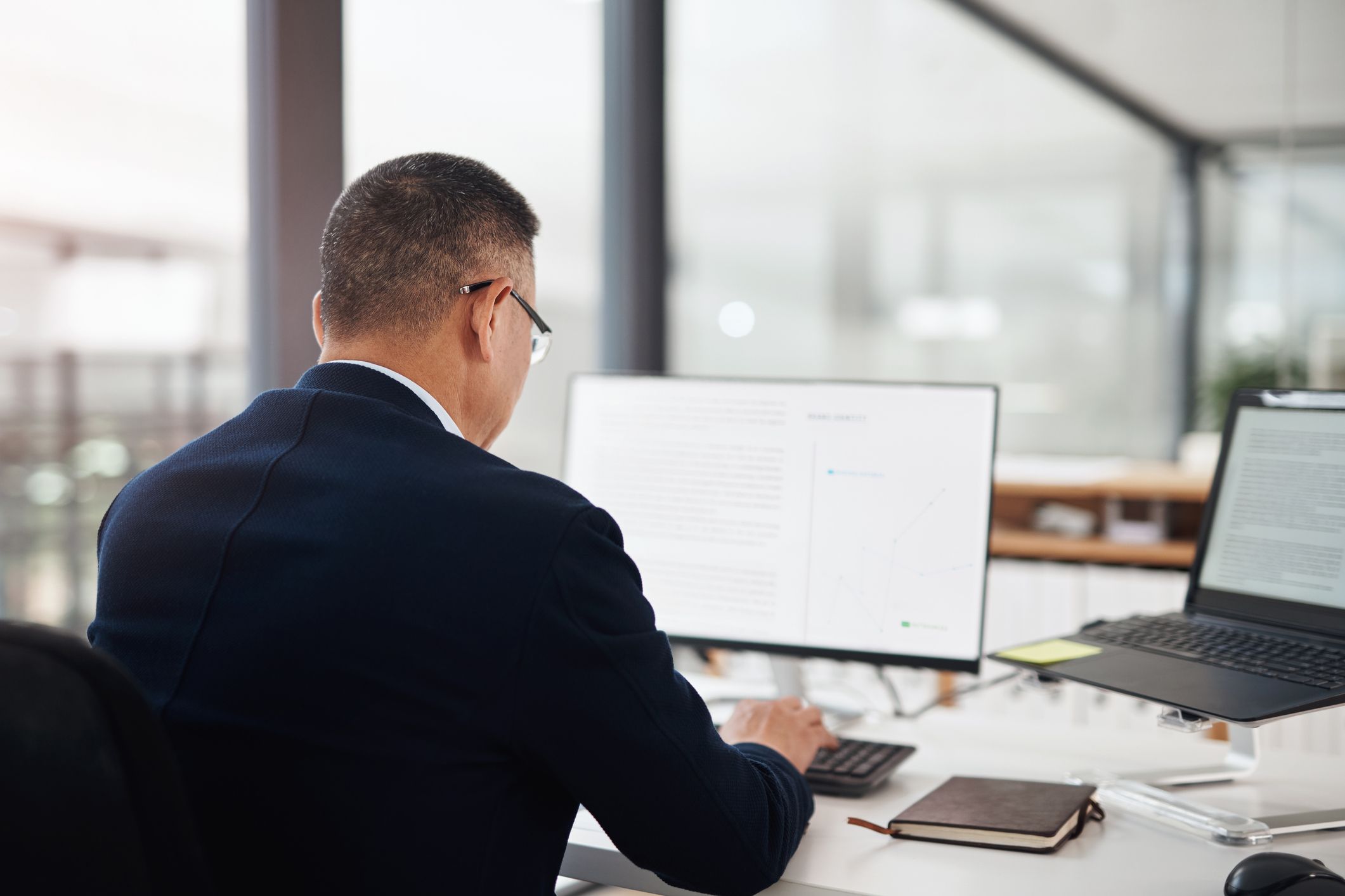 Der Mann lud sich über 24.000 Bilddateien auf den Computer. (Symbolbild)