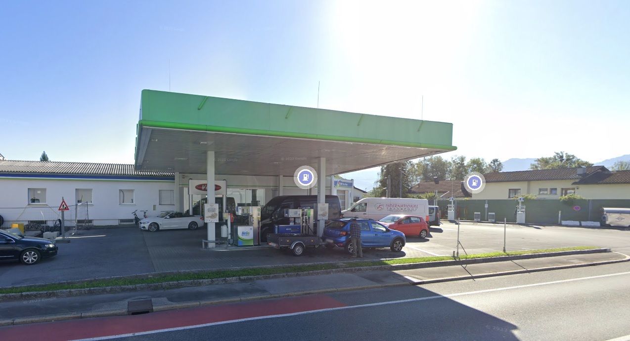 Diese Tankstelle wurde am Donnerstagabend (22.08.2024) Schauplatz eines Raubüberfalls. 