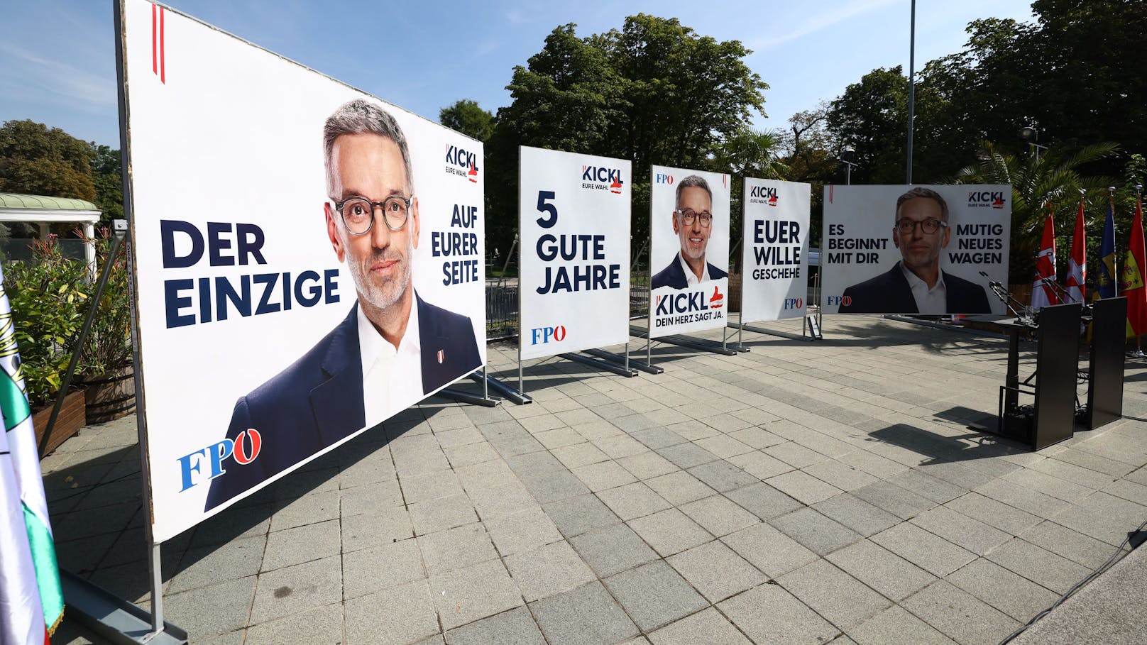 Am Freitag (23.08.2024) stellte die FPÖ ihre erste Plakatwelle für die Nationalratswahl vor.