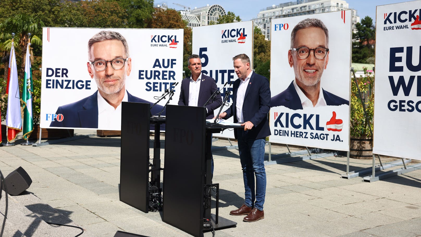 Am Freitag (23.08.2024) stellte die FPÖ ihre erste Plakatwelle für die Nationalratswahl vor.