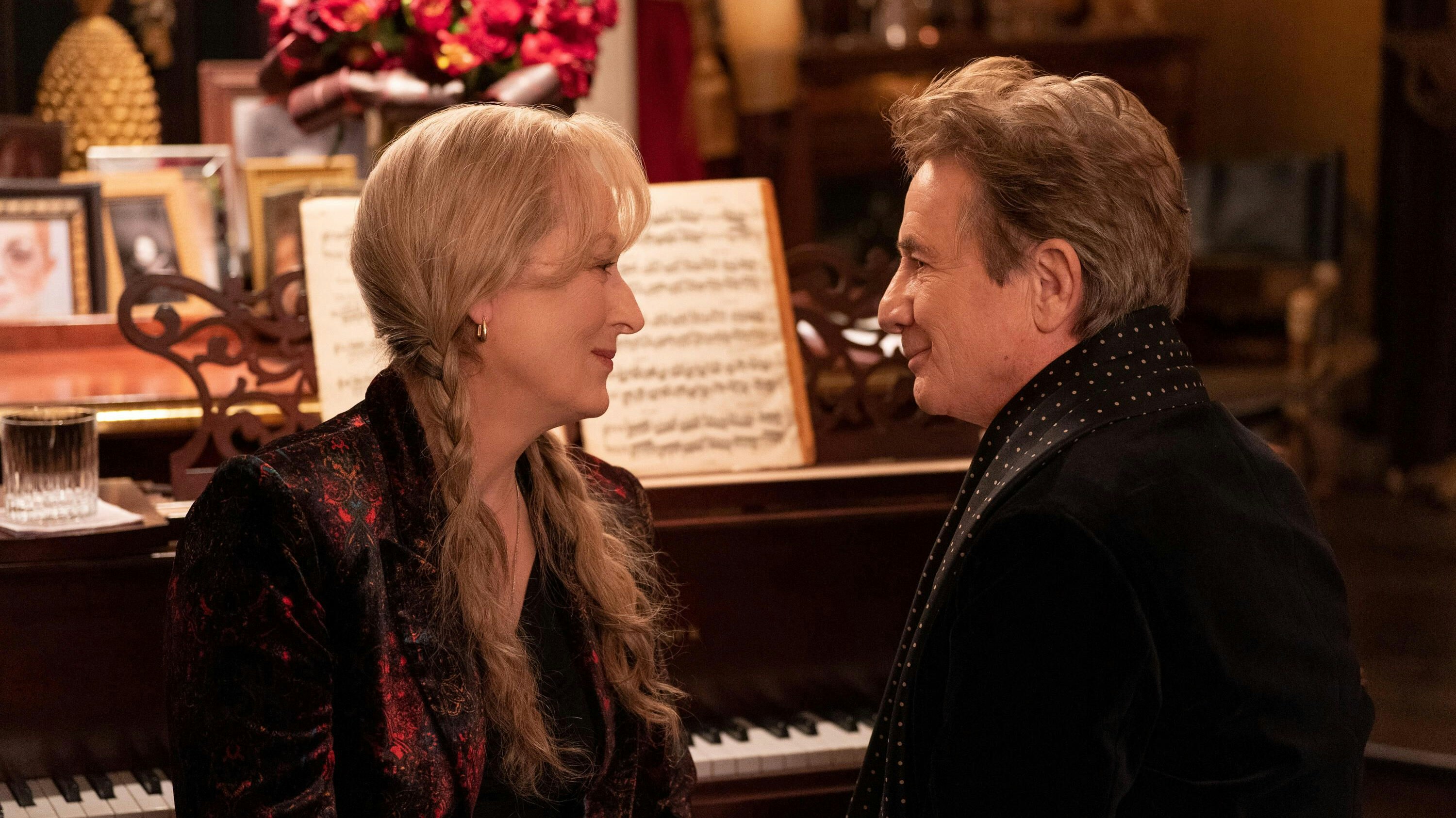 Oliver (Martin Short) himmelt Loretta (Meryl Streep) auch in Staffel 4 an: "Only Murders in the Building"