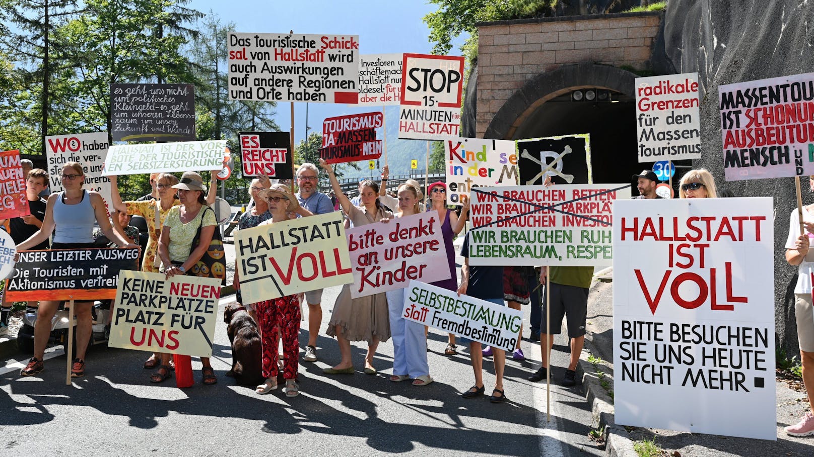 Jahr für Jahr liegt die Gemeinde fest in Touristenhand.