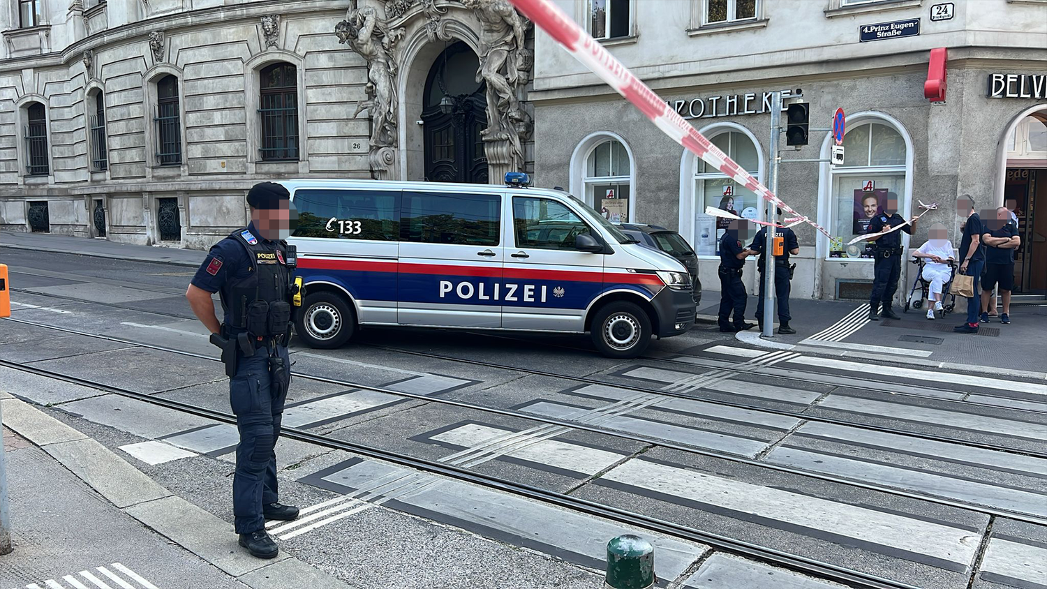 Polizeigroßeinsatz: Ein verdächtiger Gegenstand wurde gemeldet.