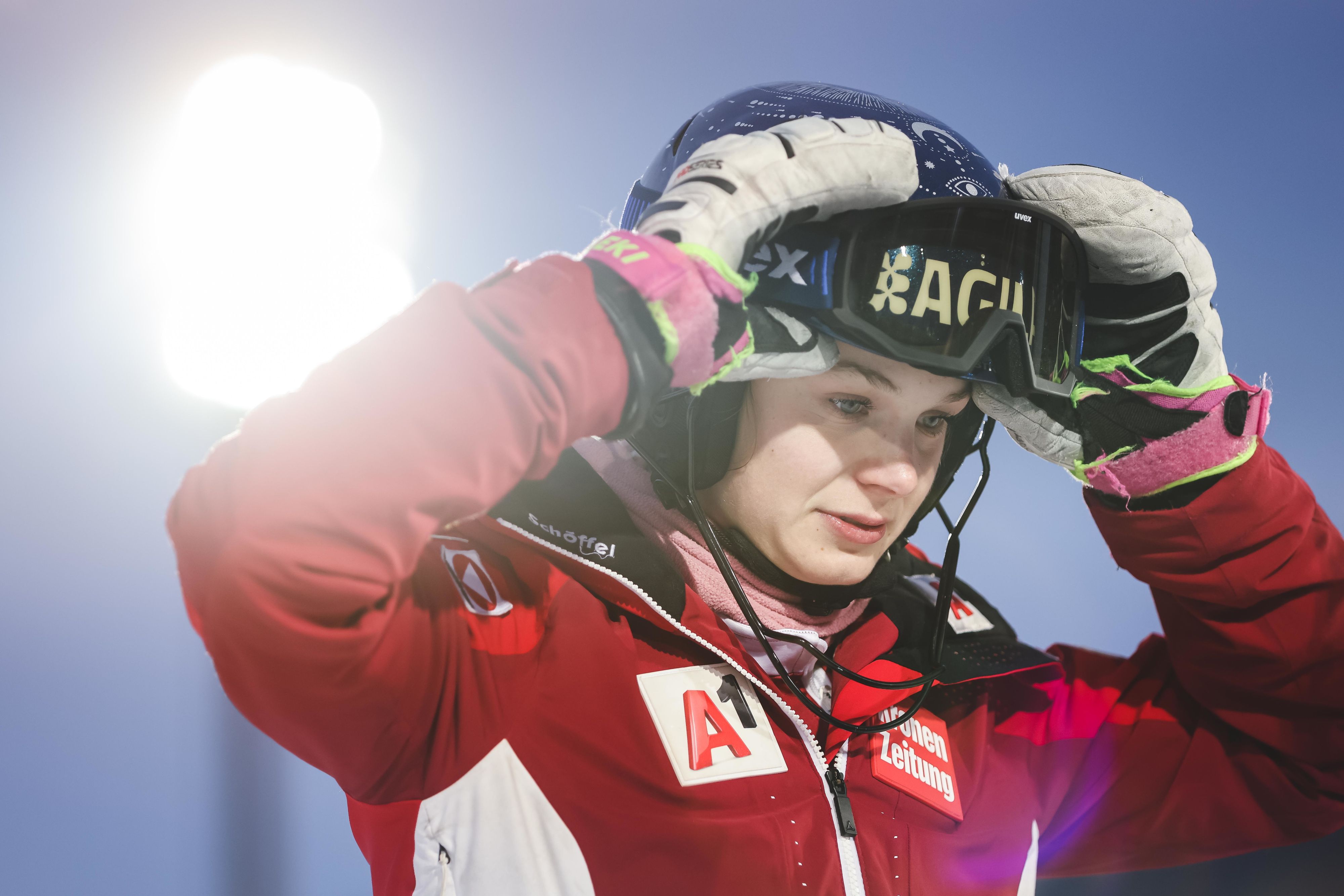 Waldauf: Kreuzband und Außenmeniskus gerissen.