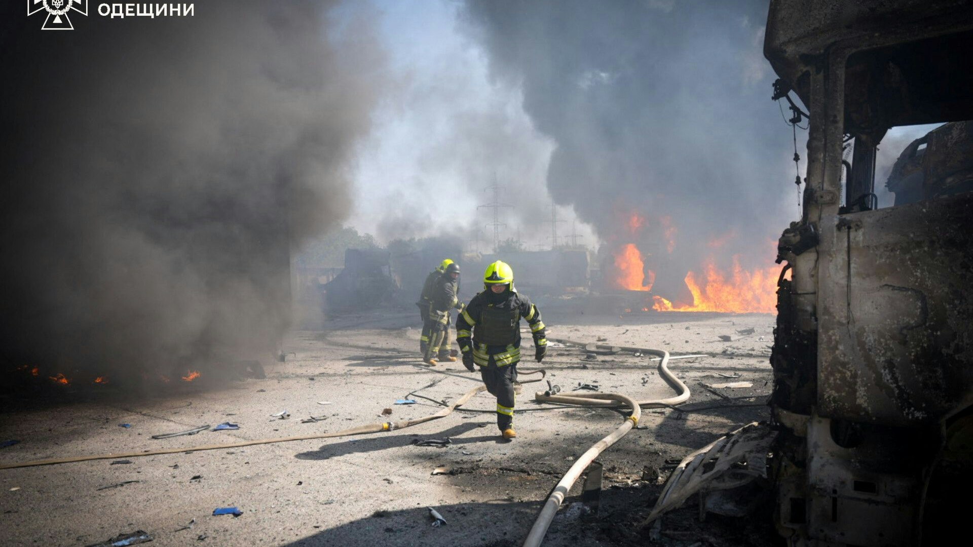 Firefighters work at the site of a Russian missile strike, amid Russia's attack on Ukraine, in Odesa region, Ukraine August 26, 2024. Press service of the State Emergency Service of Ukraine in Odesa region/Handout via REUTERS ATTENTION EDITORS - THIS IMAGE HAS BEEN SUPPLIED BY A THIRD PARTY. DO NOT OBSCURE LOGO.