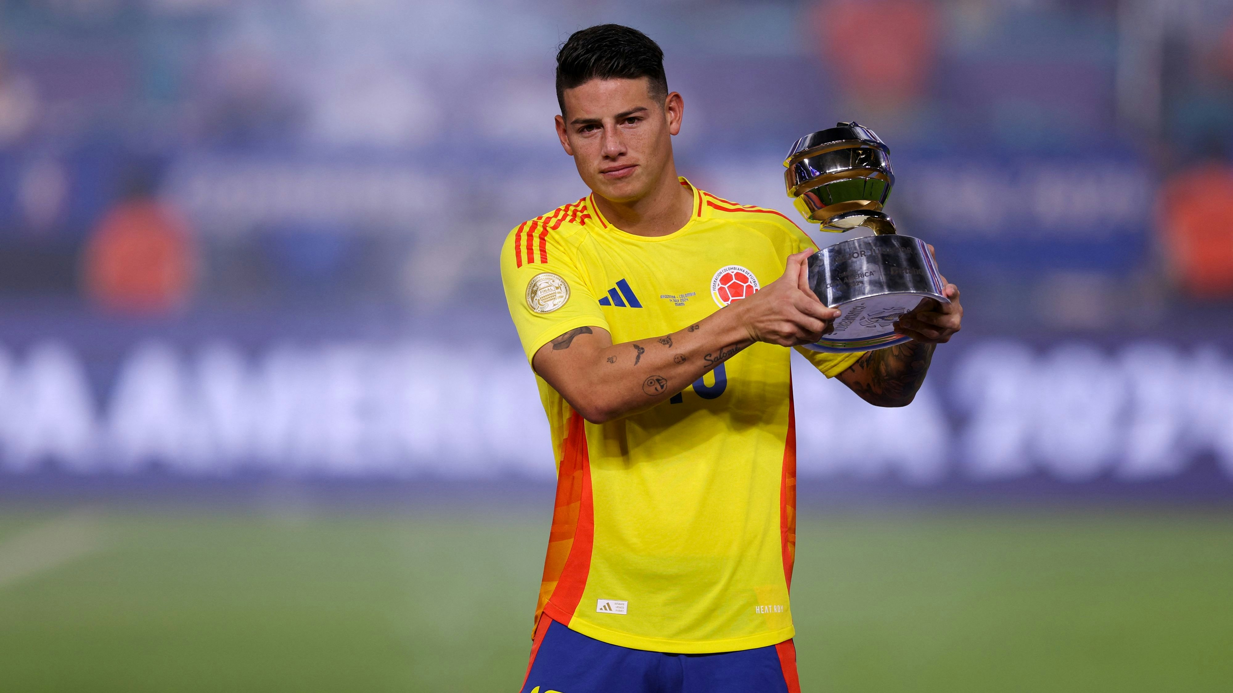 James Rodriguez mit dem Award zum besten Copa-Spieler. Das Finale verlor er mit Kolumbien gegen Argentinien.