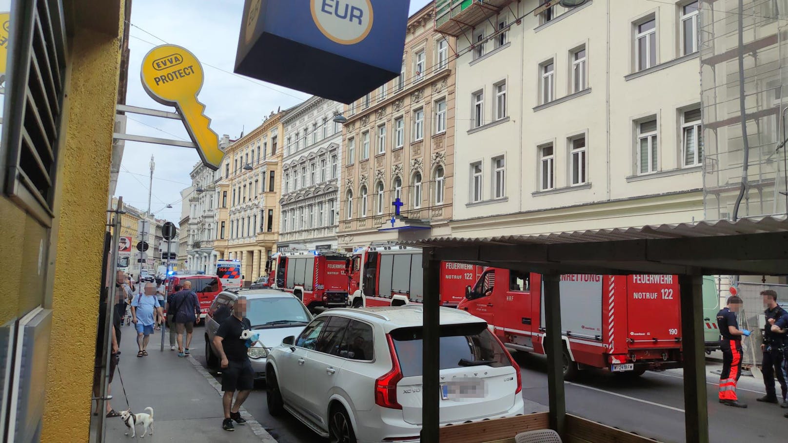 Großer Feuerwehreinsatz in der Sechshauserstraße (Rudolfsheim-Fünfhaus)