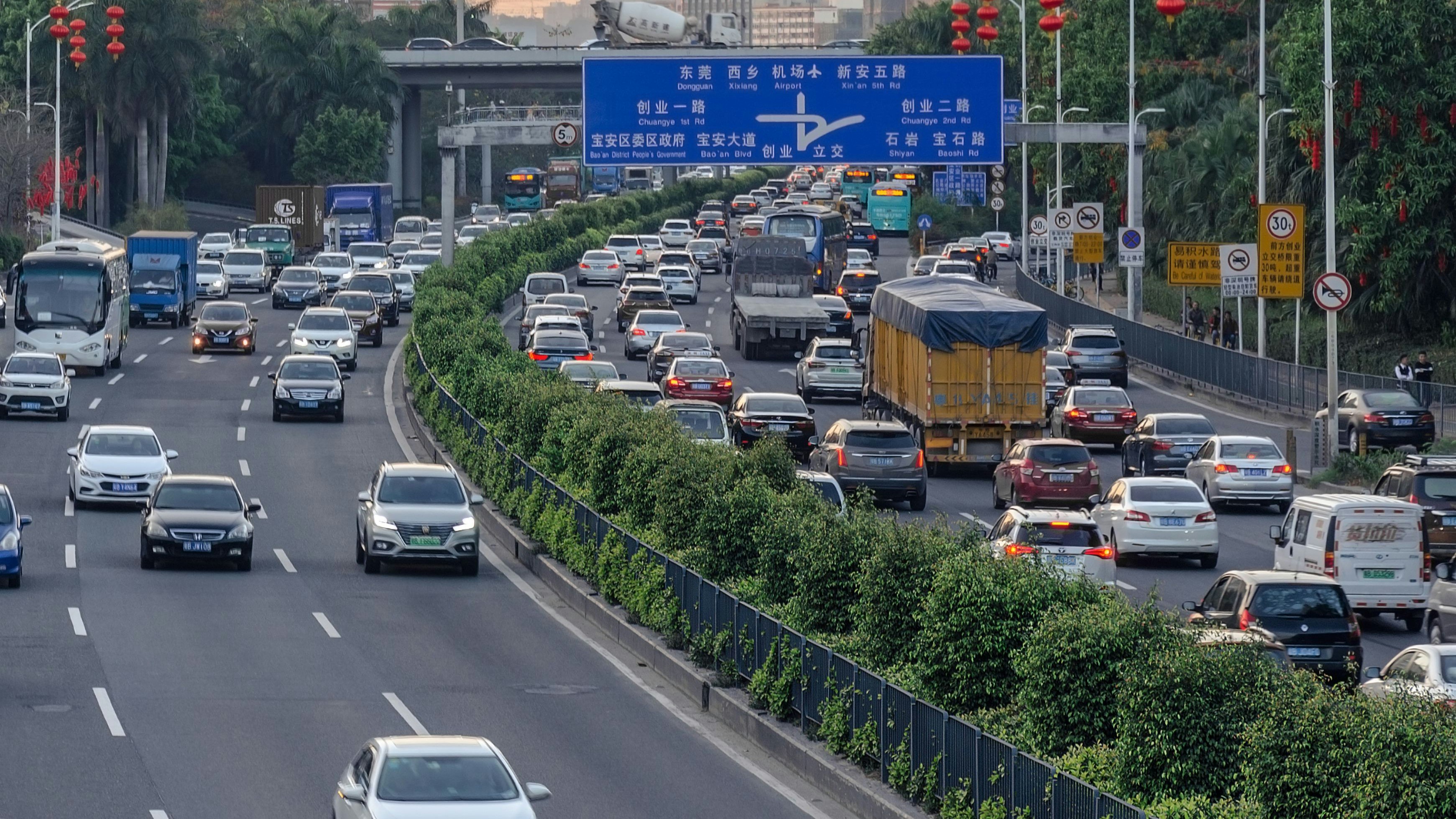 Wirtschaftsmetropole Shenzen: In China ist mittlerweile bereits jedes vierte neue Auto rein elektrisch, zählt man E-Autos und Hybride zusammen, kommt man gar auf knapp 60 Prozent