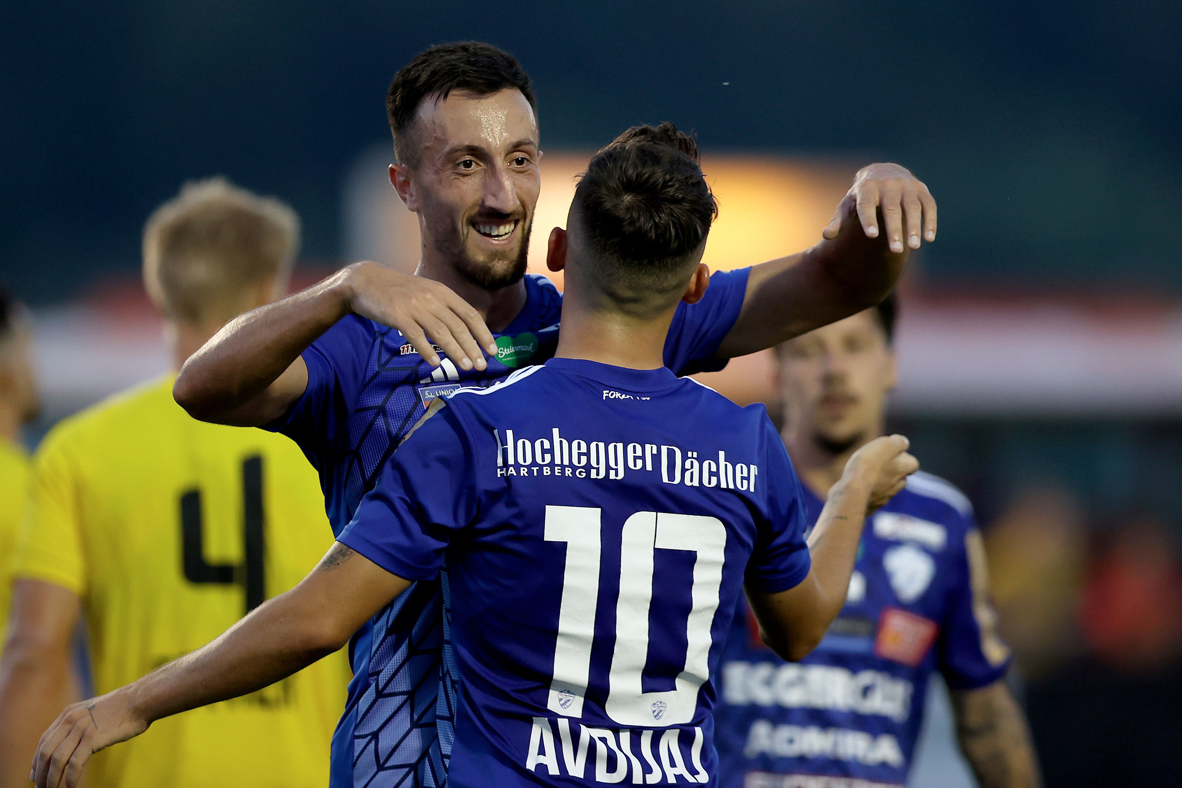 Donis Avdijaj traf für Hartberg dreifach, Patrik Mijic doppelt.