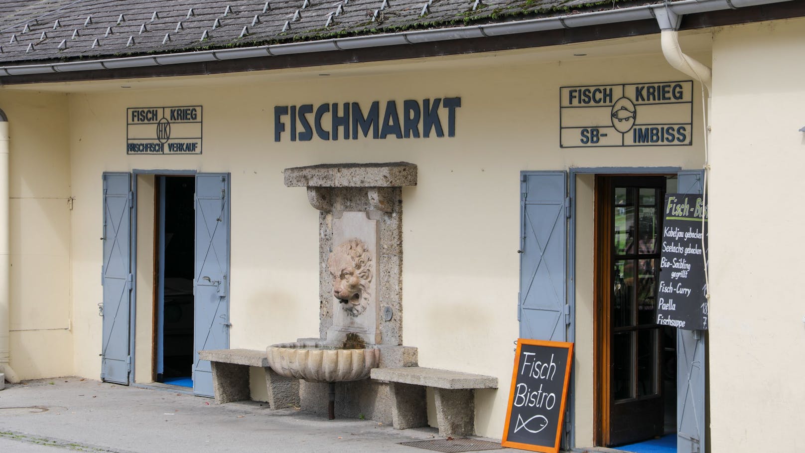 Der im Jahr 1926 gegründete Traditionsbetrieb verkauft Fischware und betreibt zudem mehrere Imbissstände. Der Konkursantrag wurde von einem Gläubiger eingebracht.