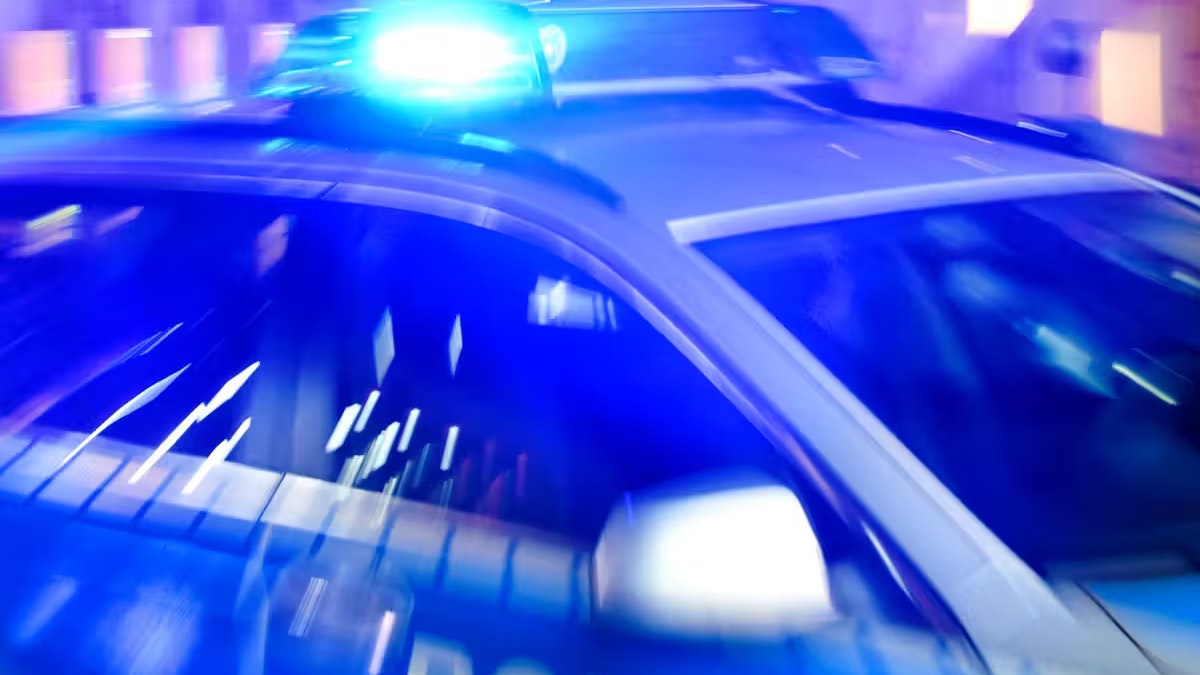 Ein 26-Jähriger wurde in Moers von der Polizei erschossen, als er sich den Beamten mit zwei Messern in der Hand näherte.