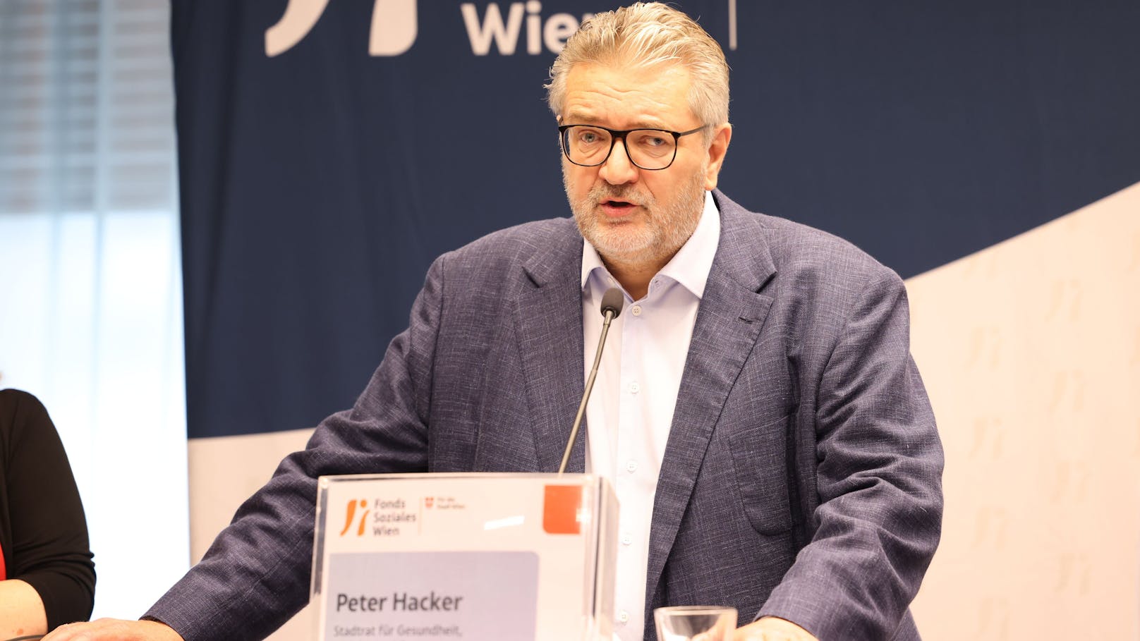 "Wir lassen in dieser Stadt niemanden zurück", so Sozialstadtrat Peter Hacker.