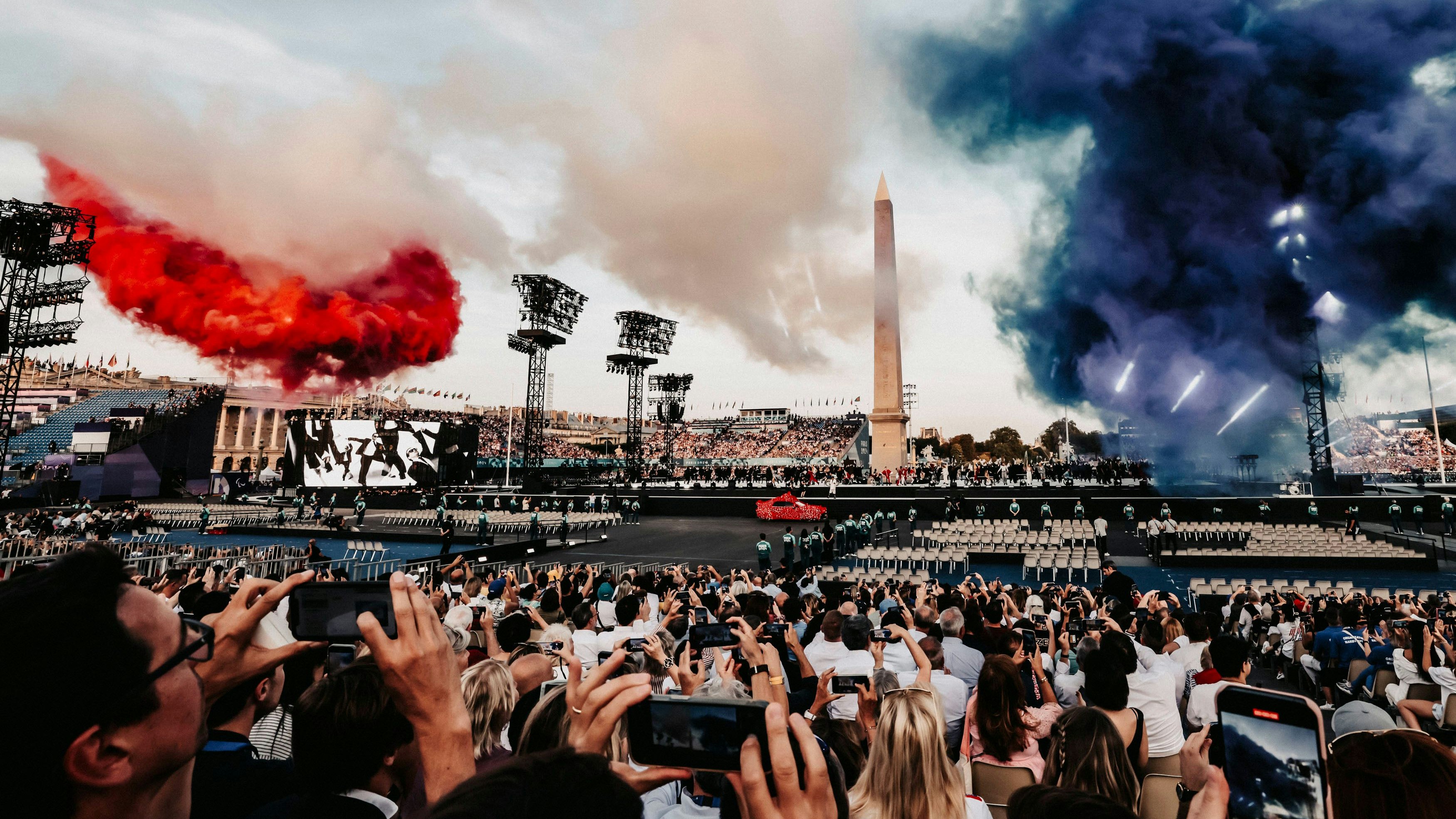 Die Paralympics wurden von dem französischen Präsidenten Emanuel Macron feierlich eröffnet.