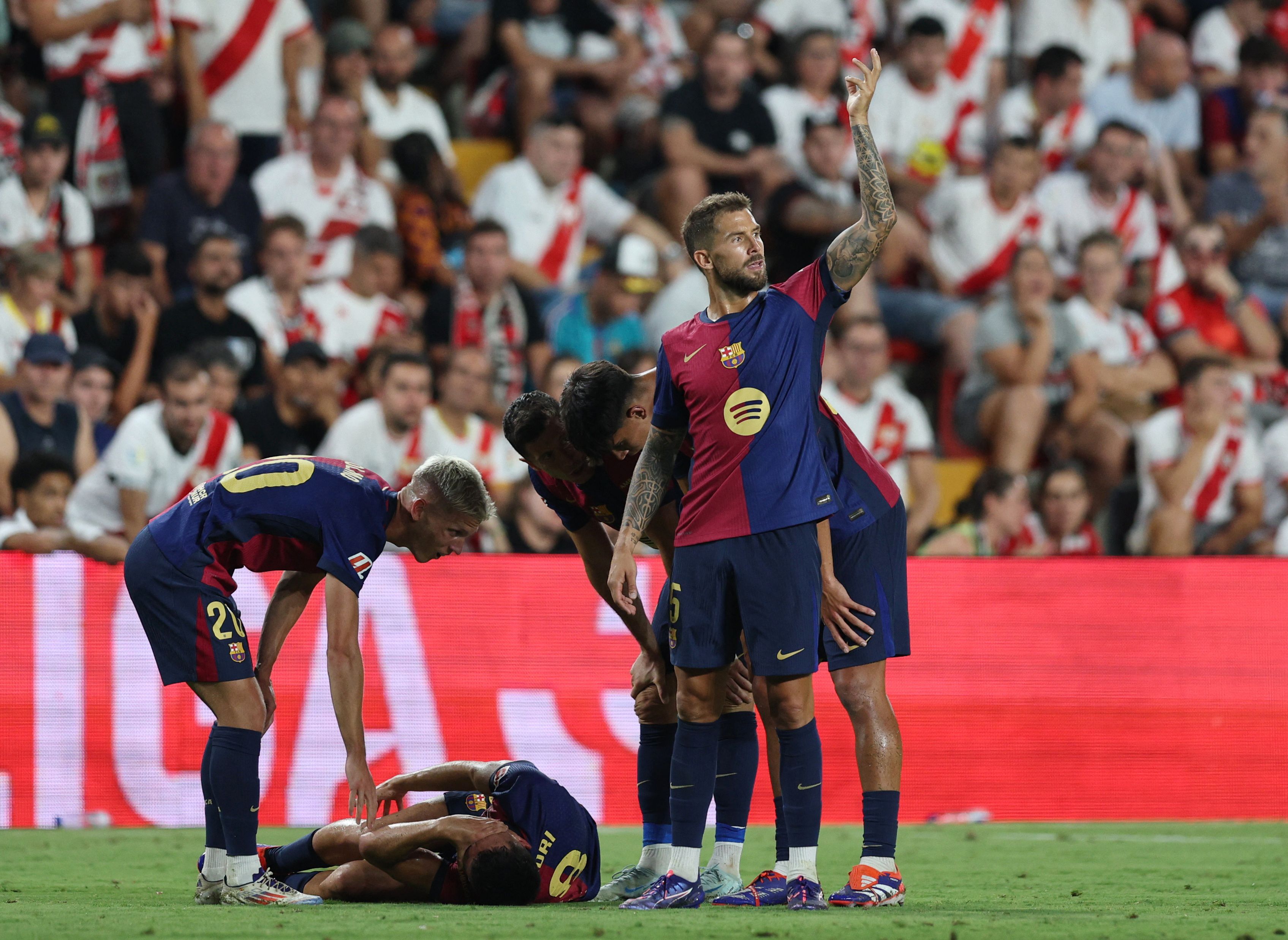 Marc Bernal riss sich gegen Rayo Vallecano das Kreuzband.